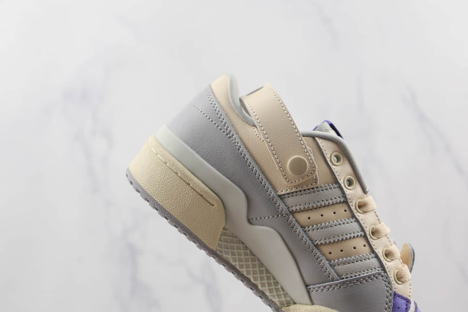 阿迪达斯Adidas originals Forum 84 low纯原版本低帮Forum84魔术贴复古板鞋原楦头纸板打造 货号:GW4426