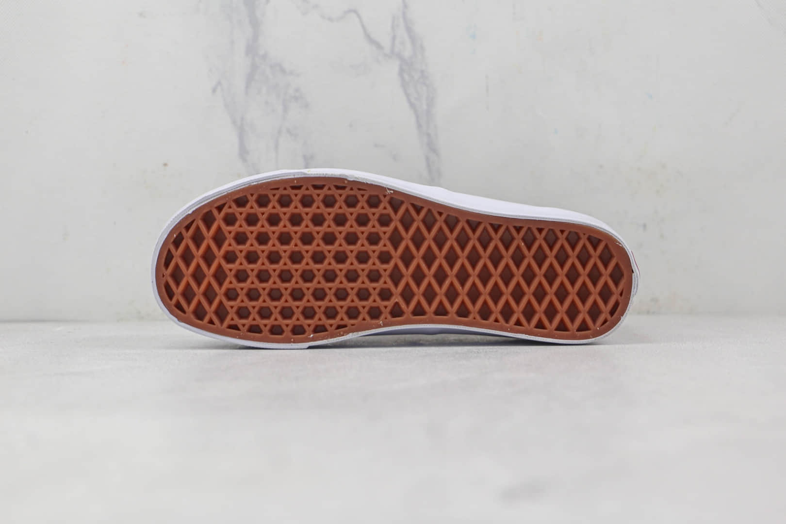 万斯Vans Vault OG Authentic LX公司级版本高端支线渐变黑紫硫化板鞋原楦头纸板打造