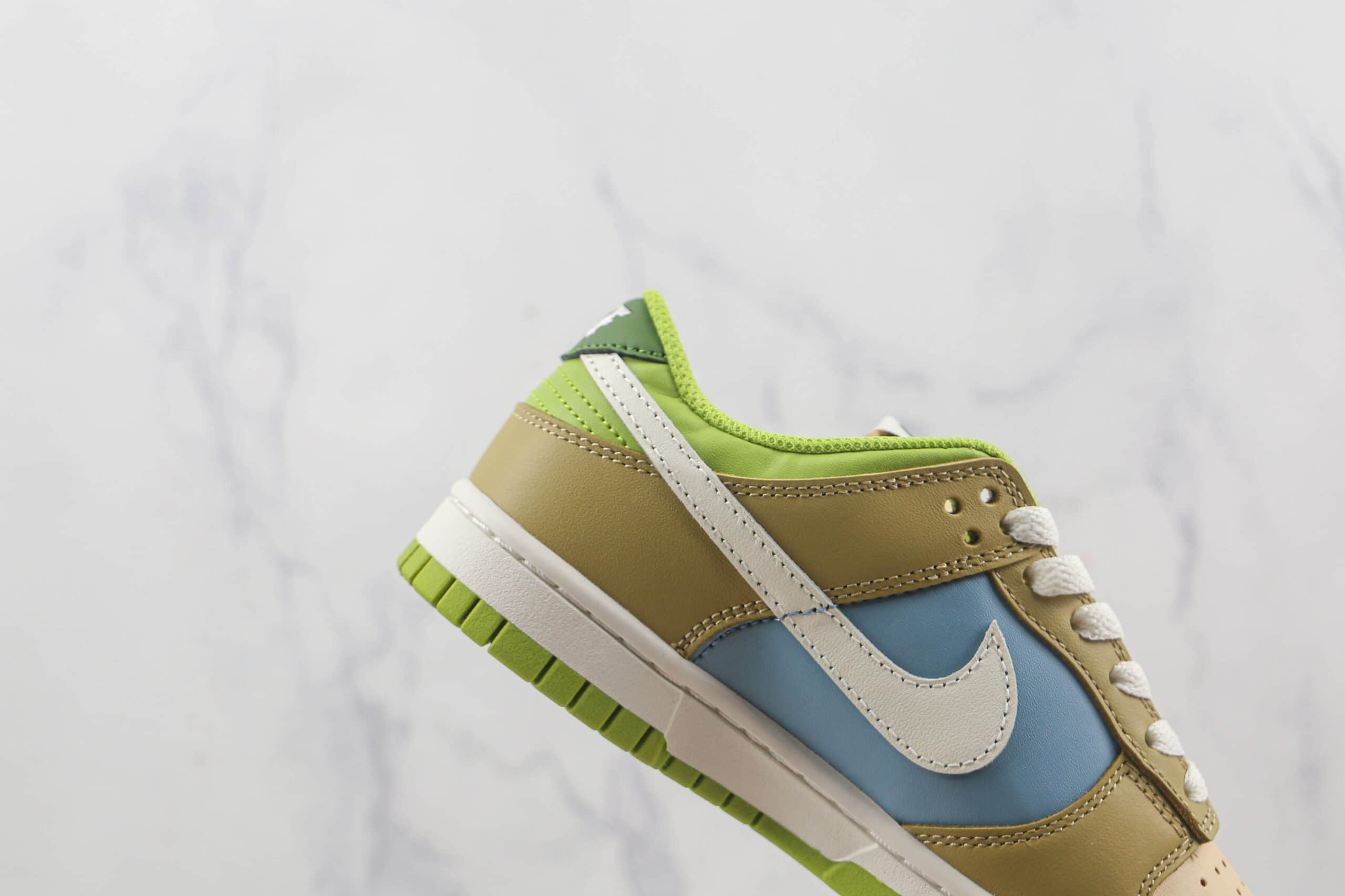 耐克Nike SB Zoom Dunk Low莆田天花板DUNK彩色拼接板鞋原楦头纸板打造原盒原标 货号:DV9108-711