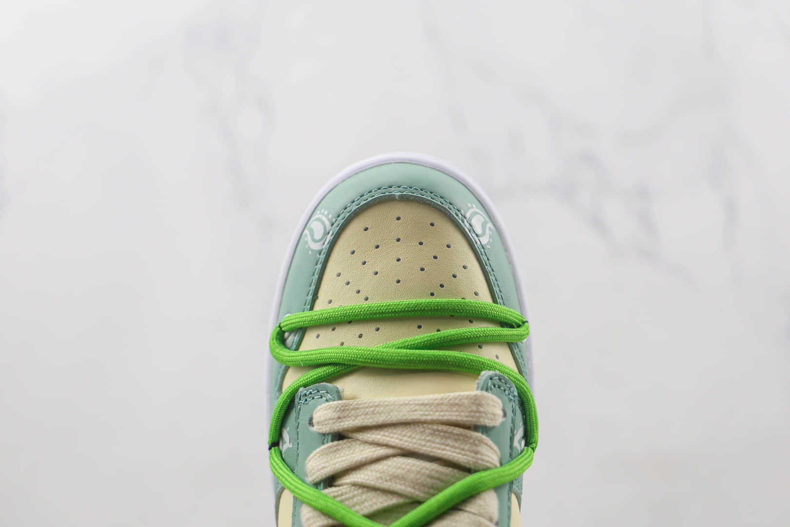 耐克Nike Dunk Low纯原复刻版本低帮DUNK熊猫恶作剧解构草莓腰果花配色板鞋原楦头纸板打造 货号：DH9765-100