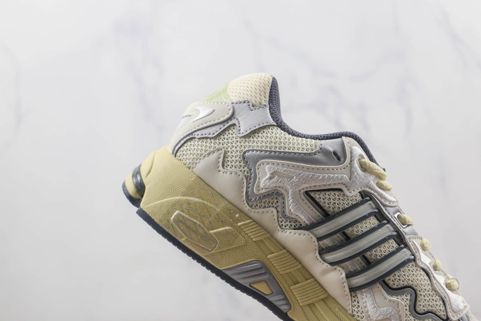 阿迪达斯adidas Originals Response CL x Bad Bunny坏痞兔联名款莆田纯原版本三叶草复古慢跑鞋原盒原标 货号：GW0265