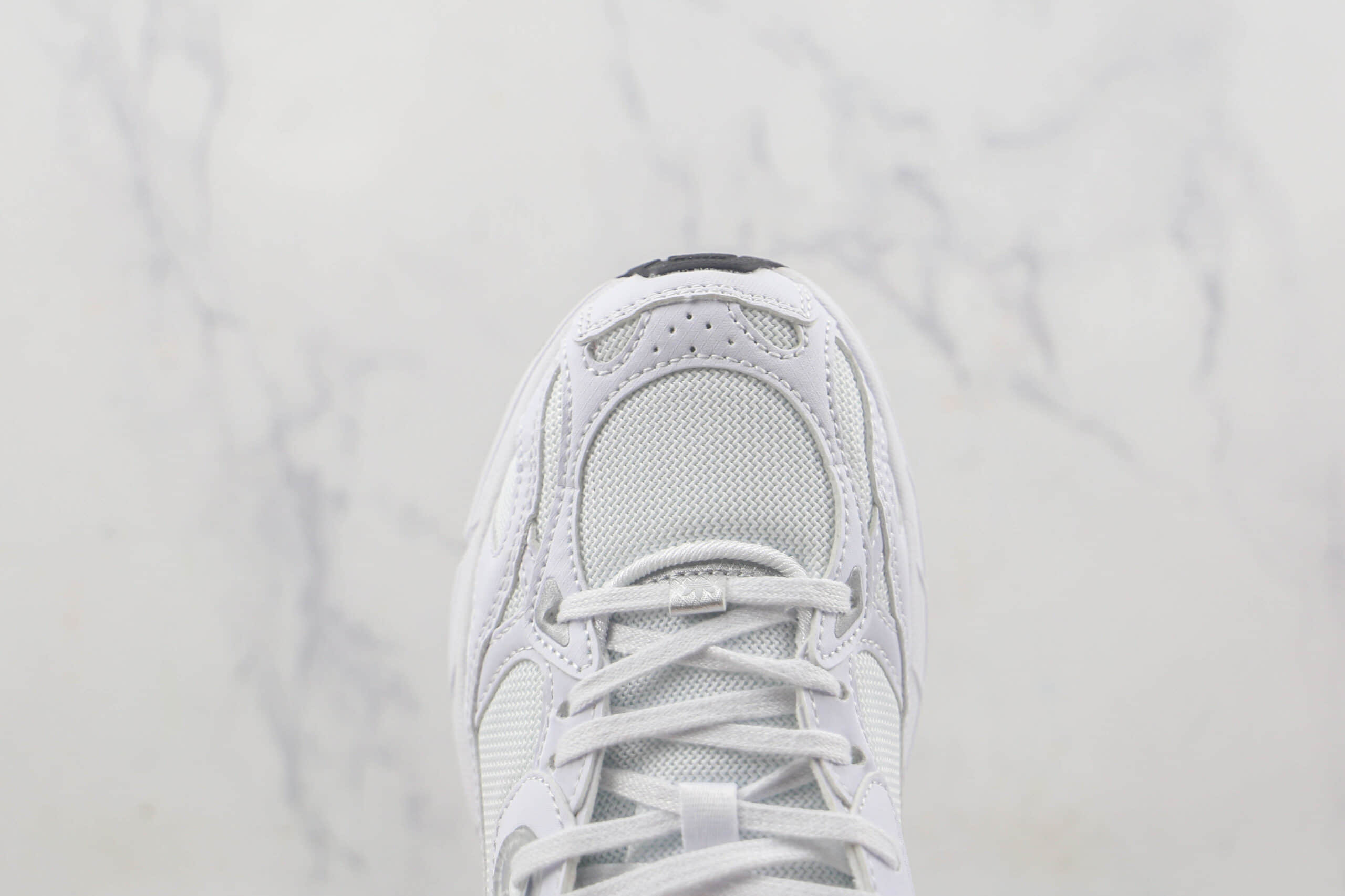 阿迪达斯adidas original Astir天花板纯原版本三叶草Astir纯白色复古跑鞋原楦头纸板打造 货号:GY5565