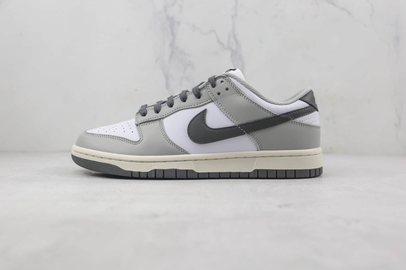 耐克Nike SB Dunk Low WMNS Light Smoke Grey天花板纯原版本低帮SB DUNK迪奥配色板鞋内置气垫 货号:DD1503-117