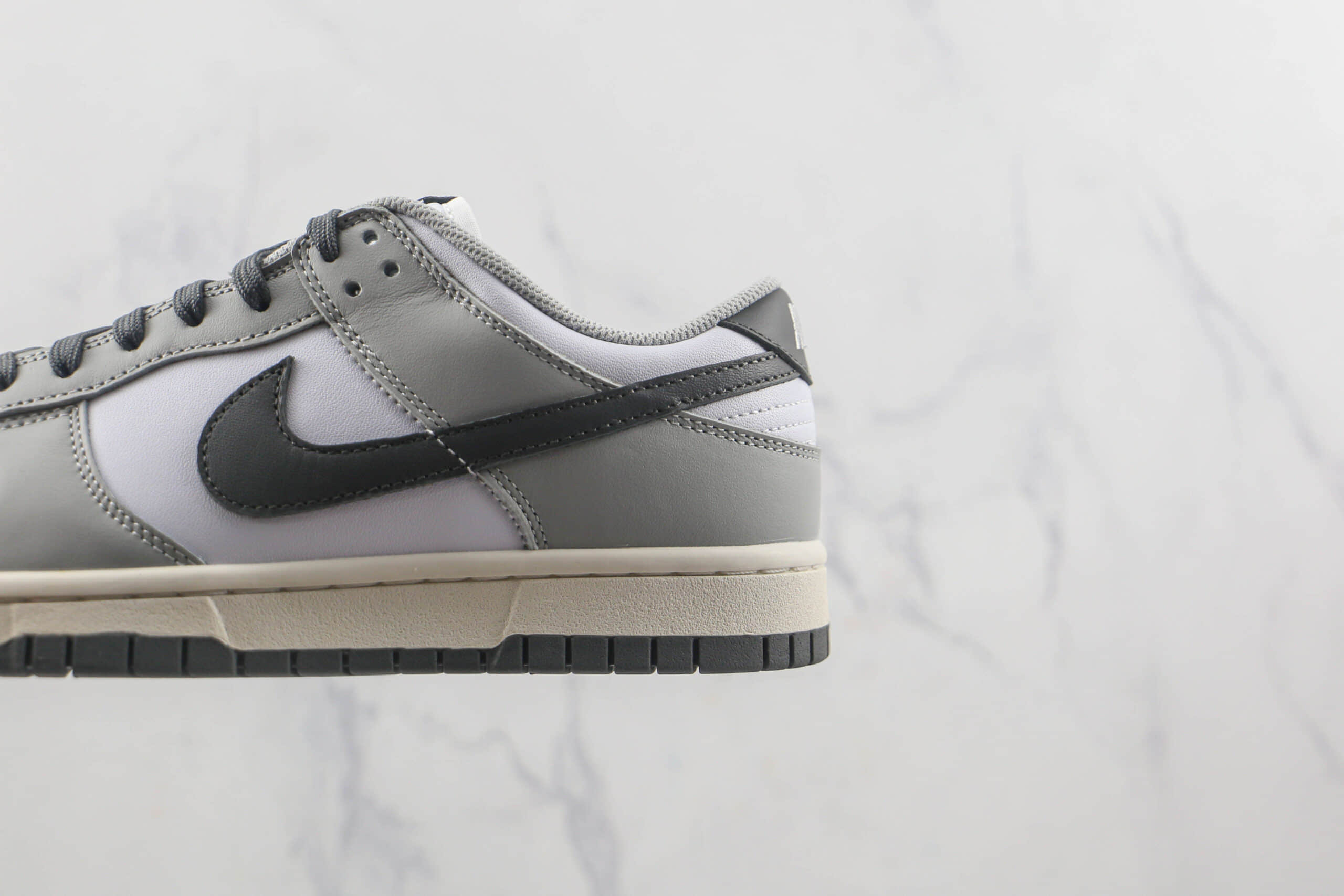 耐克Nike SB Dunk Low WMNS Light Smoke Grey天花板纯原版本低帮SB DUNK迪奥配色板鞋内置气垫 货号:DD1503-117