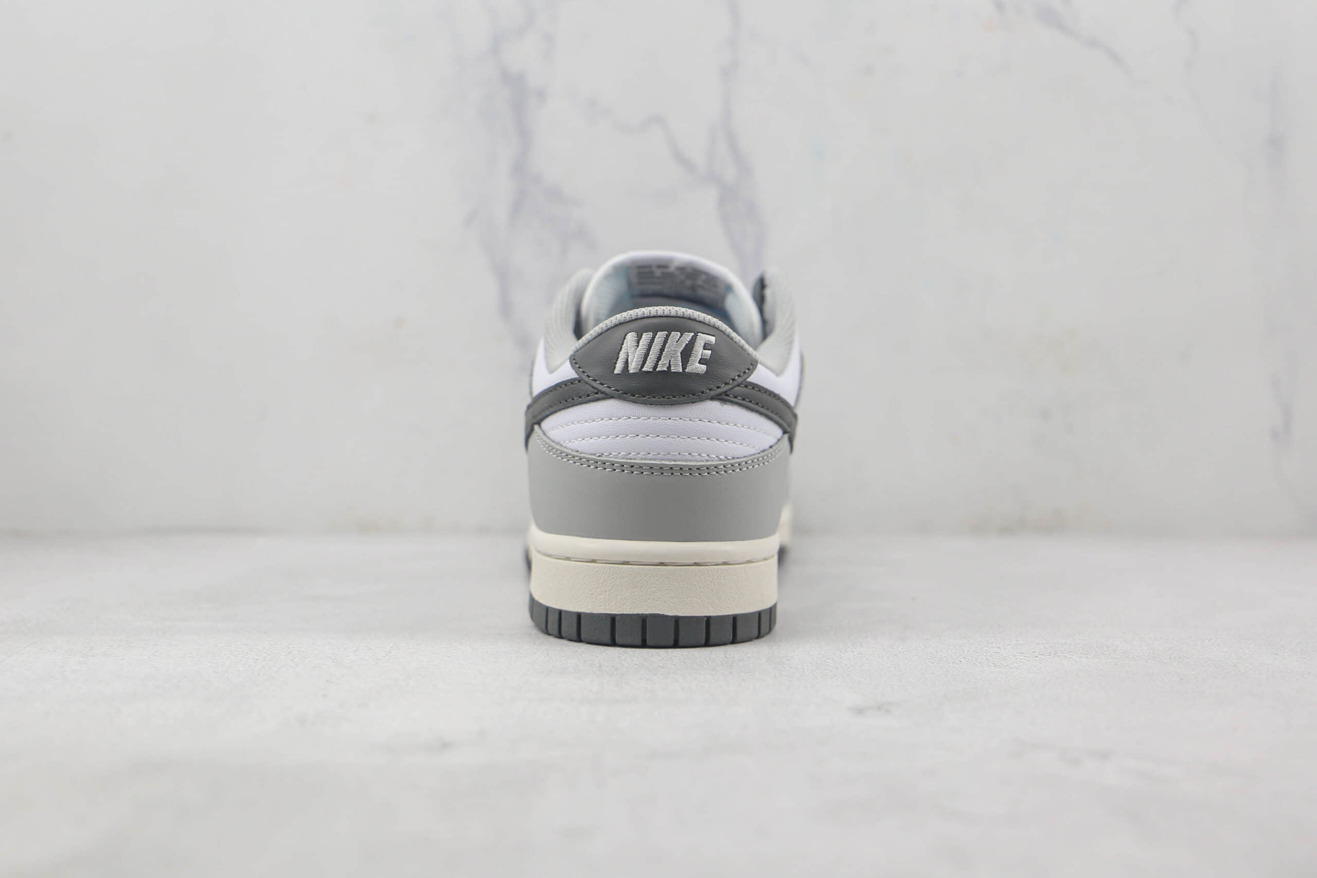 耐克Nike SB Dunk Low WMNS Light Smoke Grey天花板纯原版本低帮SB DUNK迪奥配色板鞋内置气垫 货号:DD1503-117