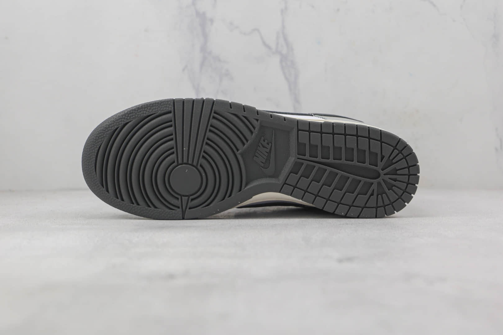 耐克Nike SB Dunk Low WMNS Light Smoke Grey天花板纯原版本低帮SB DUNK迪奥配色板鞋内置气垫 货号:DD1503-117