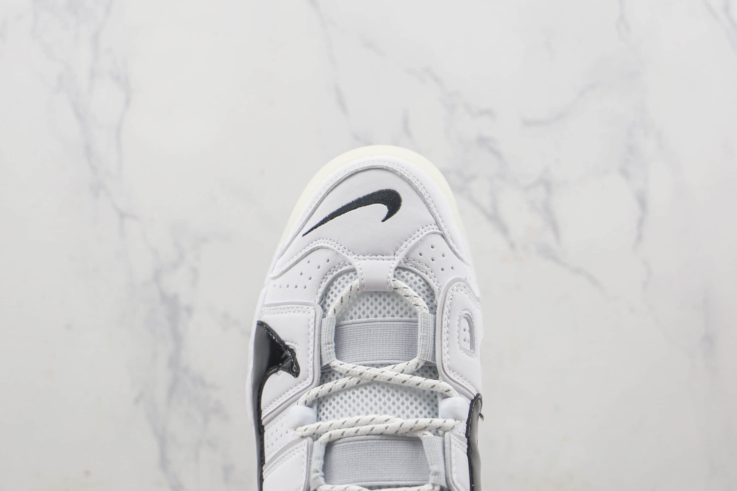 耐克Nike Air More Uptempo莆田天花板纯原版本皮蓬白黑钩篮球鞋原档案数据开发 货号:DQ5014-100