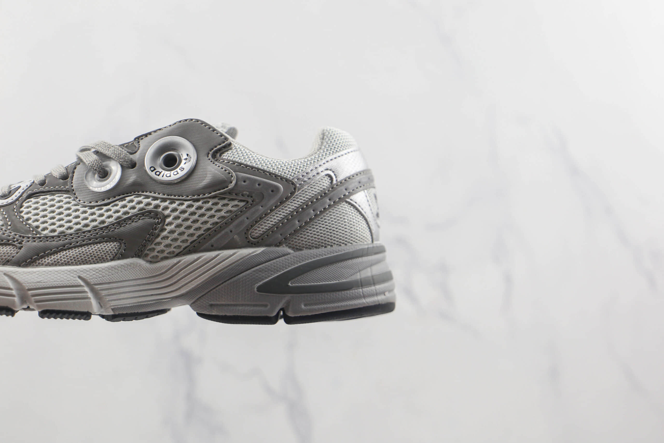 阿迪达斯adidas original Astir莆田纯原复刻天花板三叶草astir灰银色复古慢跑鞋原盒原标 货号:GZ3569