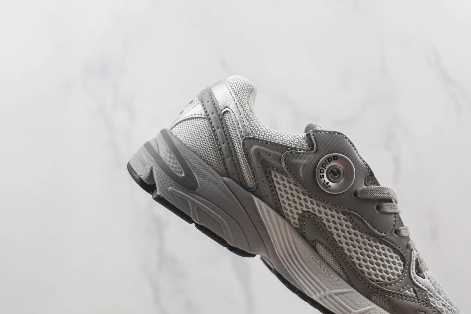 阿迪达斯adidas original Astir莆田纯原复刻天花板三叶草astir灰银色复古慢跑鞋原盒原标 货号:GZ3569