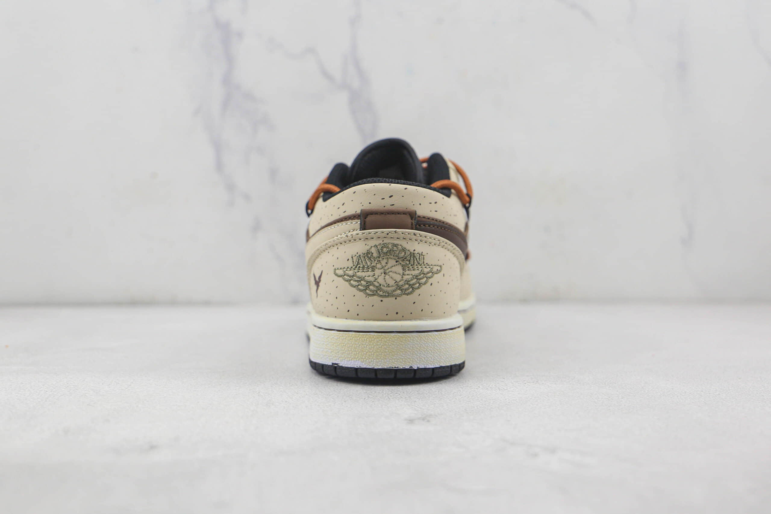 乔丹Air Jordan 1 Low莆田纯原复刻天花板AJ1米棕色抽绳款板鞋原楦头纸板打造 货号:DH9765-300