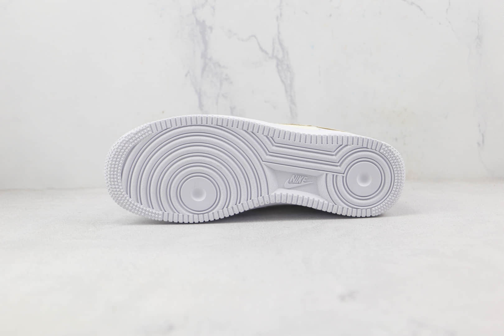 耐克Nike Air Force 1 07 Low莆田纯原复刻低帮空军一号白面黄钩板鞋内置气垫 货号:DJ9945-100