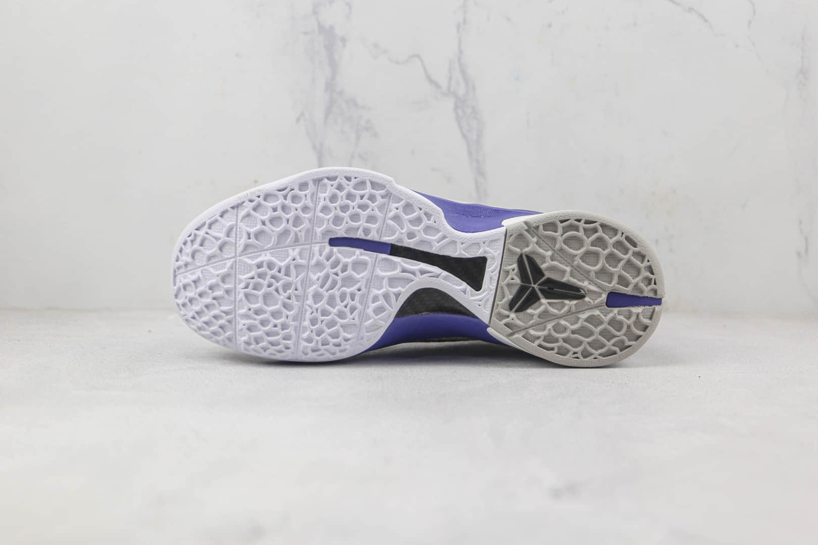 耐克Nike Kobe VI莆田灭世纯原版本科比6代实战篮球鞋内置气垫碳板原盒原标 货号:436311-100