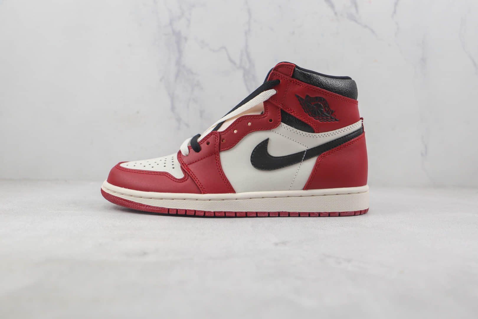 乔丹Air Jordan 1 Retro Chicago Reimagined莆田纯原复刻版本高帮AJ1做旧芝加哥白红配色篮球鞋原鞋开模一比一打造 货号:DZ5485-612