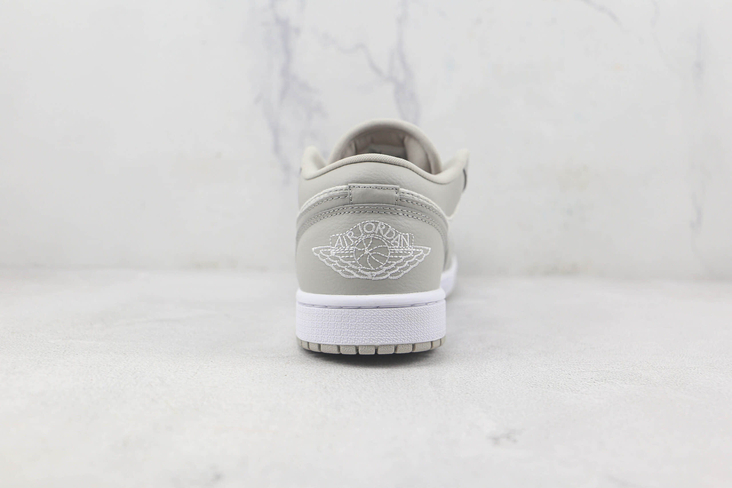 乔丹Air Jordan 1 Low Light Iron Ore莆田天花板AJ1灰白粉色板鞋原楦头纸板打造 货号：DQ6076-001