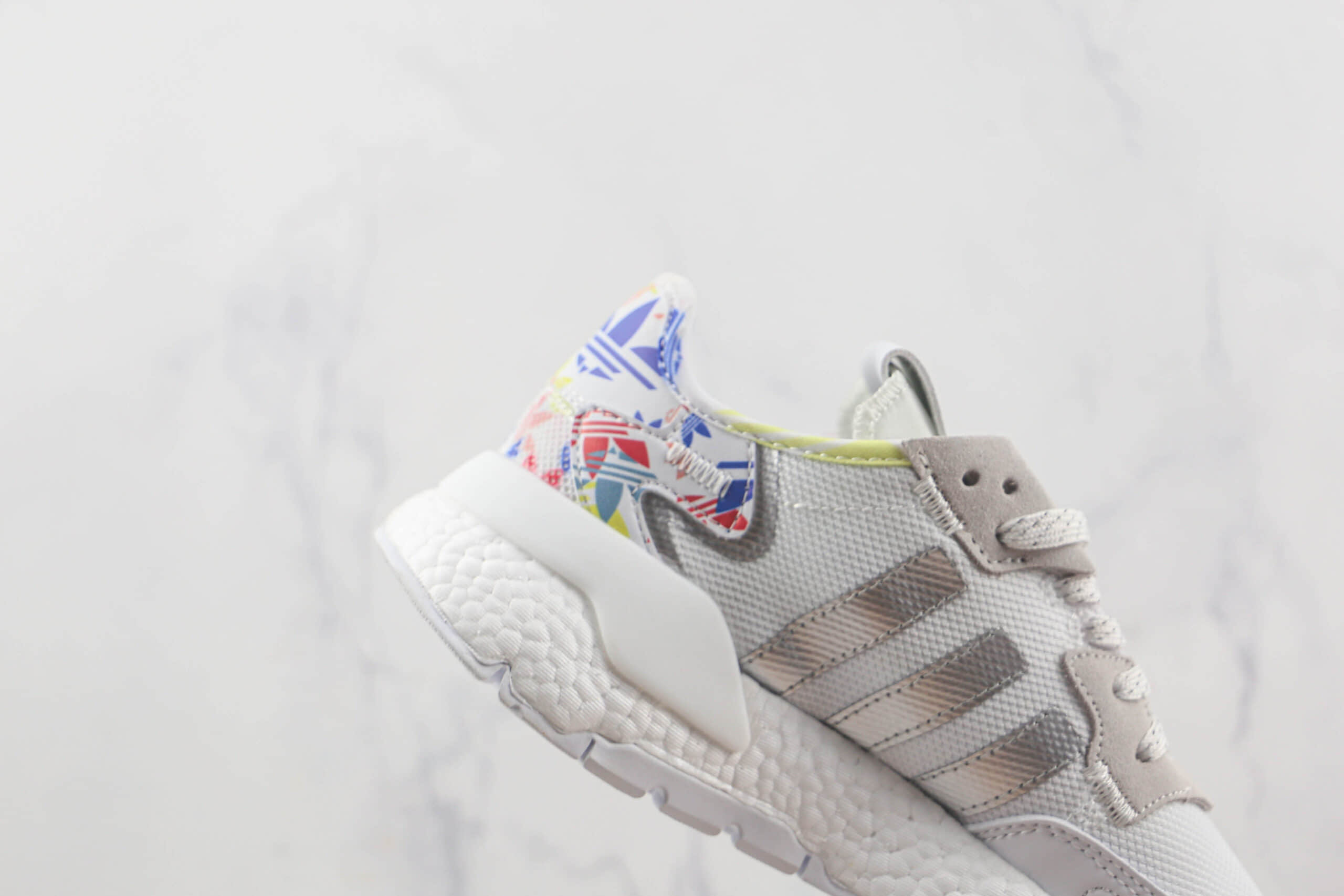 阿迪达斯Adidas Nite Jogger 2021 Boost莆田纯原复刻版本三叶草夜行者一代白银色爆米花跑鞋原楦头纸板打造 货号：FW6712