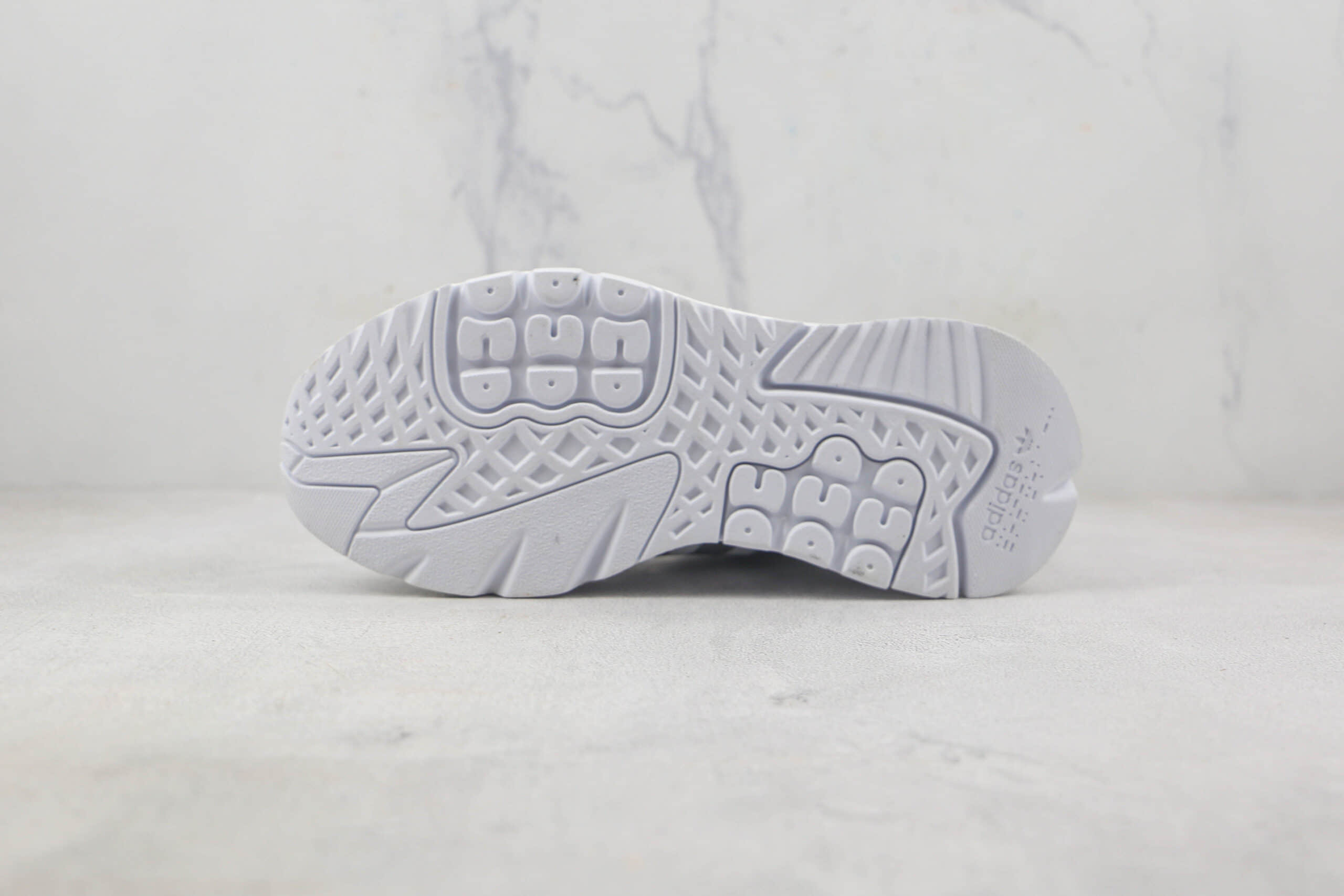 阿迪达斯Adidas Nite Jogger 2021 Boost莆田纯原复刻版本三叶草夜行者一代白银色爆米花跑鞋原楦头纸板打造 货号：FW6712