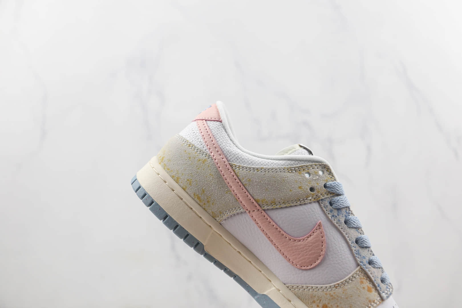 耐克Nike SB Dunk Low莆田天花板纯原复刻版本低帮SB DUNK复活节白蓝粉色板鞋原楦头纸板打造 货号：DV6486-100