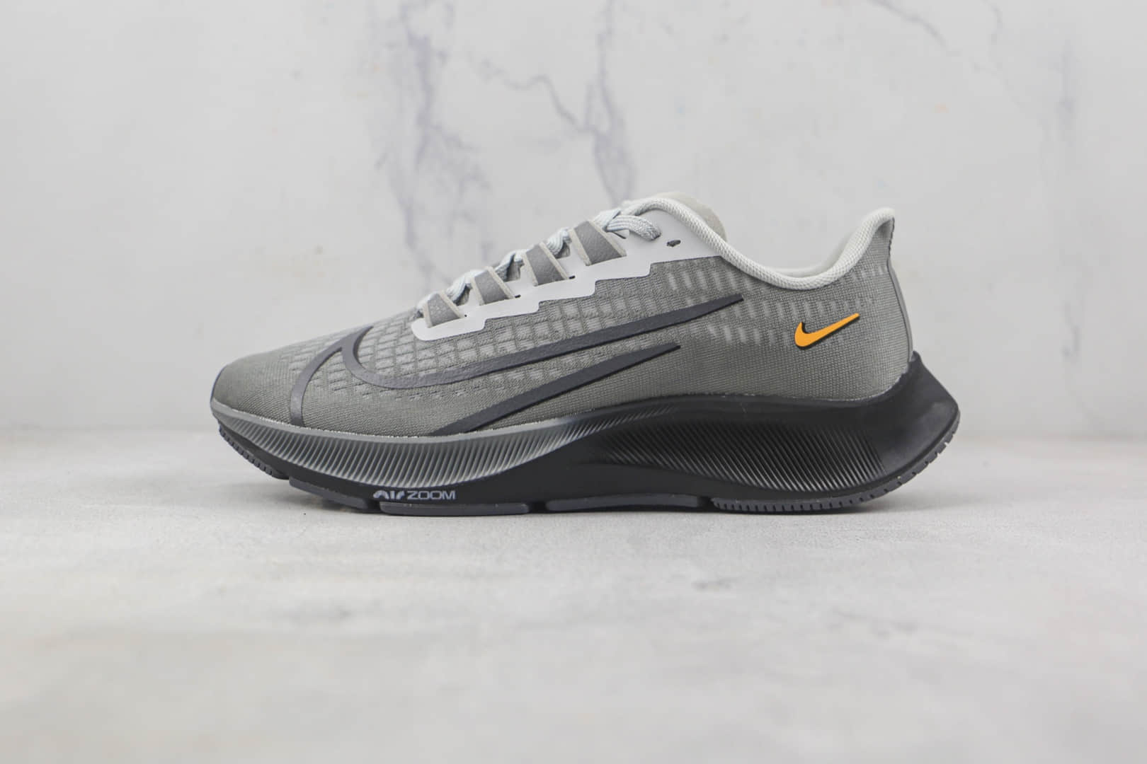 耐克NIKE AIR ZOOM PEGASUS 37X莆田纯原复刻版本登月37代灰黑色跑步鞋原楦头纸板打造 货号：DA4662-001