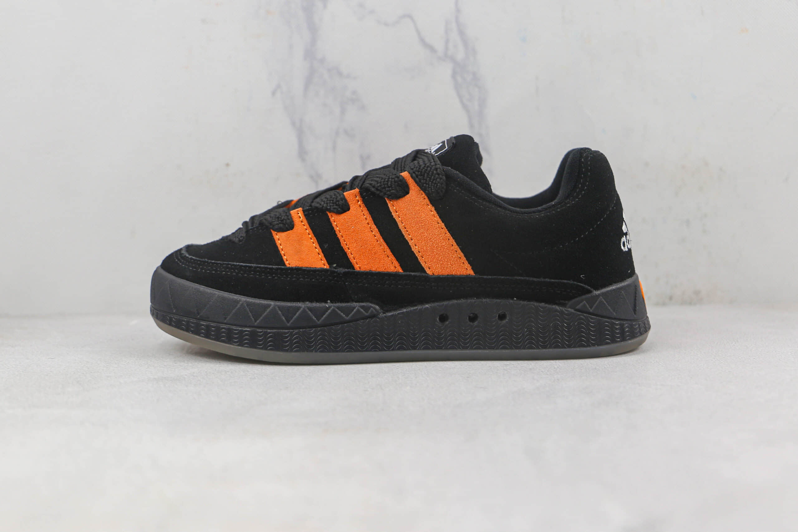 阿迪达斯adidas Adimatic Jamal smith莆田纯原复刻版本黑橙色复古板鞋原楦头纸板打造 货号:GX8976