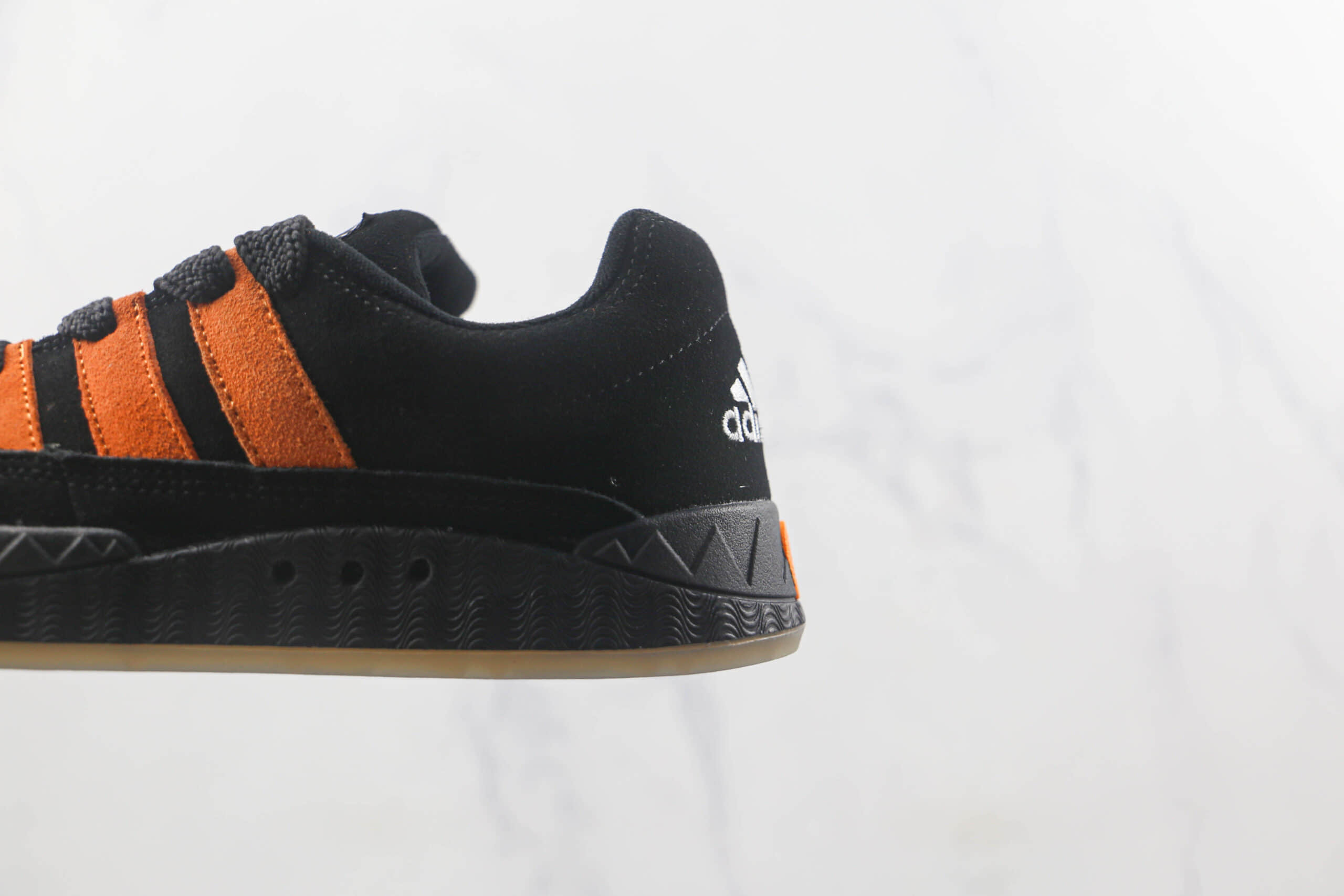 阿迪达斯adidas Adimatic Jamal smith莆田纯原复刻版本黑橙色复古板鞋原楦头纸板打造 货号:GX8976