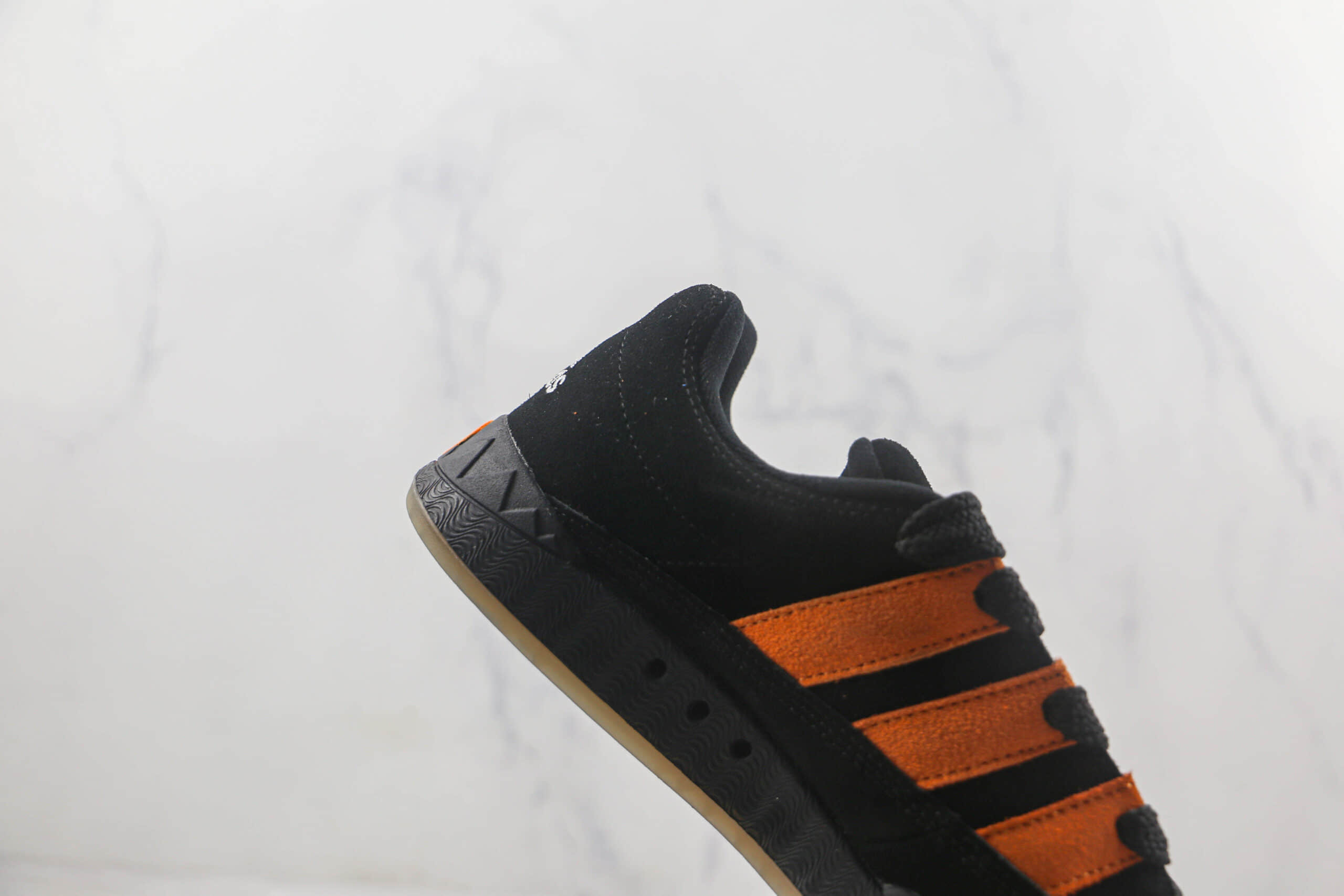 阿迪达斯adidas Adimatic Jamal smith莆田纯原复刻版本黑橙色复古板鞋原楦头纸板打造 货号:GX8976