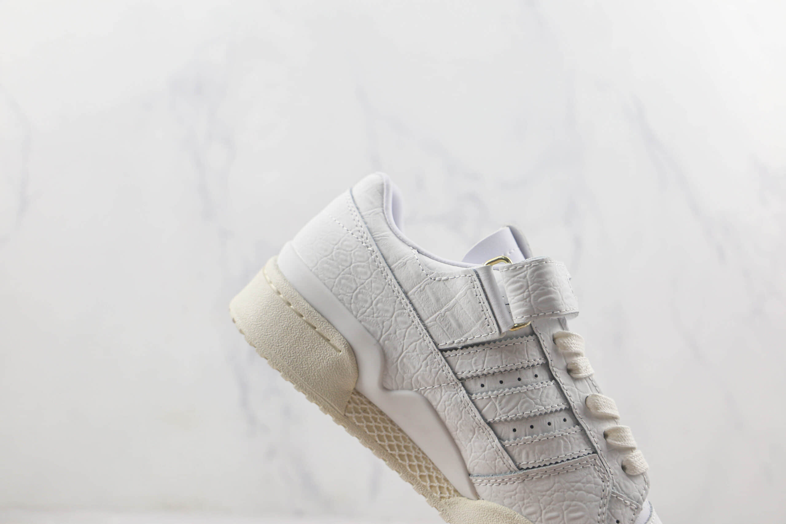 阿迪达斯Adidas originals Forum 84 low莆田纯原复刻版本Forum84白蛇纹复古板鞋原楦头纸板打造 货号：HP5551