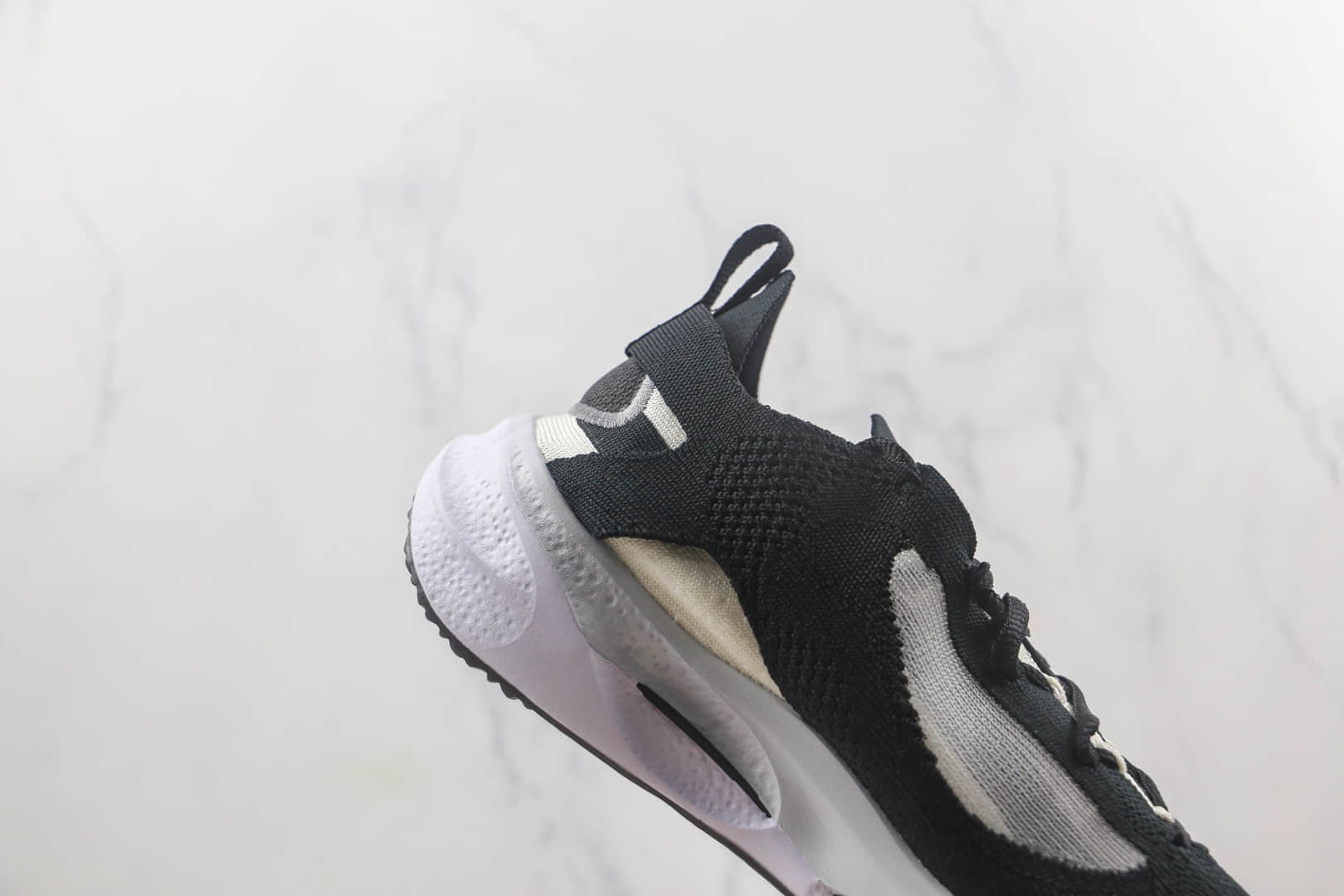 耐克Nike Spark Flyknit莆田天花板纯原复刻版本火花系列黑白灰色增高针织跑鞋原楦原纸版数据开发 货号:DD1901-008