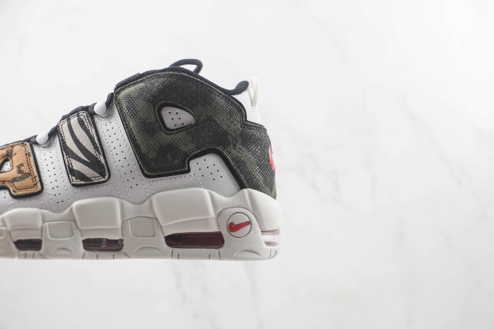 耐克Nike Air More Uptempo莆田纯原复刻版本皮蓬三色拼接篮球鞋原楦头纸板打造 货号:DZ4843-100