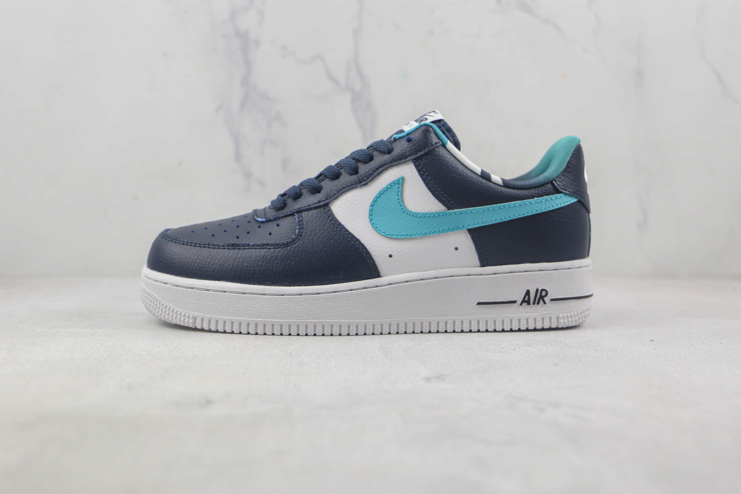 耐克Nike Air Force 1’07 Low莆田纯原复刻版本低帮空军一号藏蓝白配色板鞋内置气垫 货号:DM0109-400