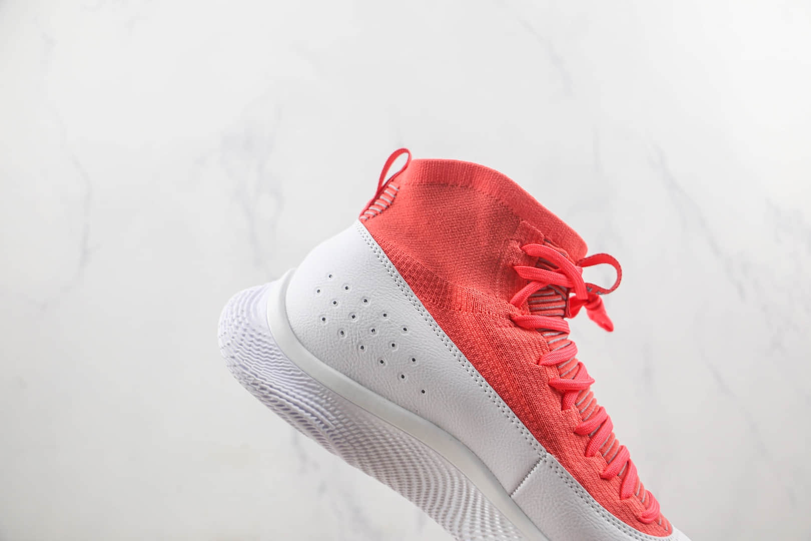 安德玛Under Armour Curry 4 FLOTRO莆田纯原复刻版本库里4代高帮实战篮球鞋原楦头纸板打造 货号：3024861-100