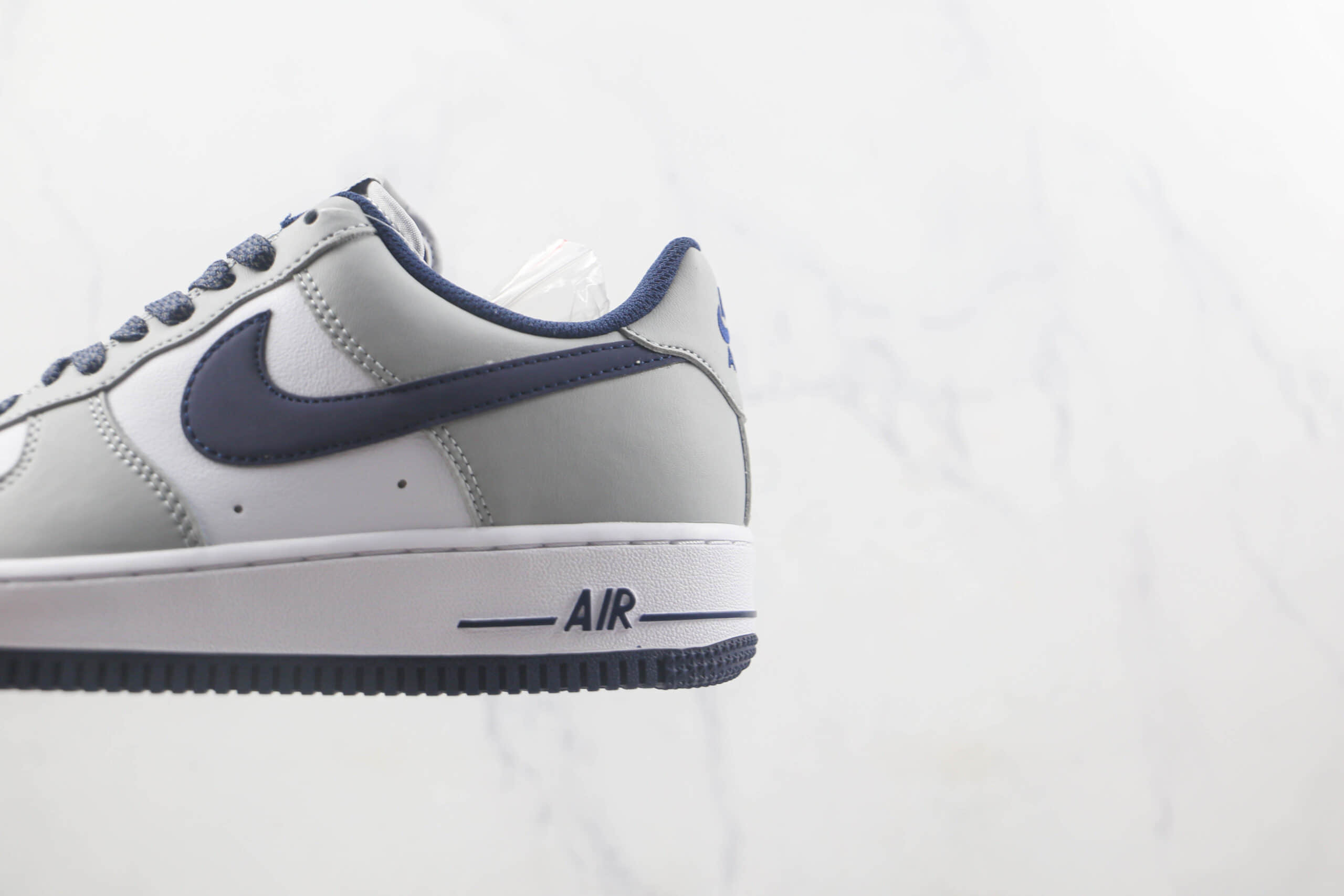耐克Nike Air Force1莆田纯原复刻版本低帮空军一号灰白色板鞋内置气垫原盒原标 货号:KU5696-002