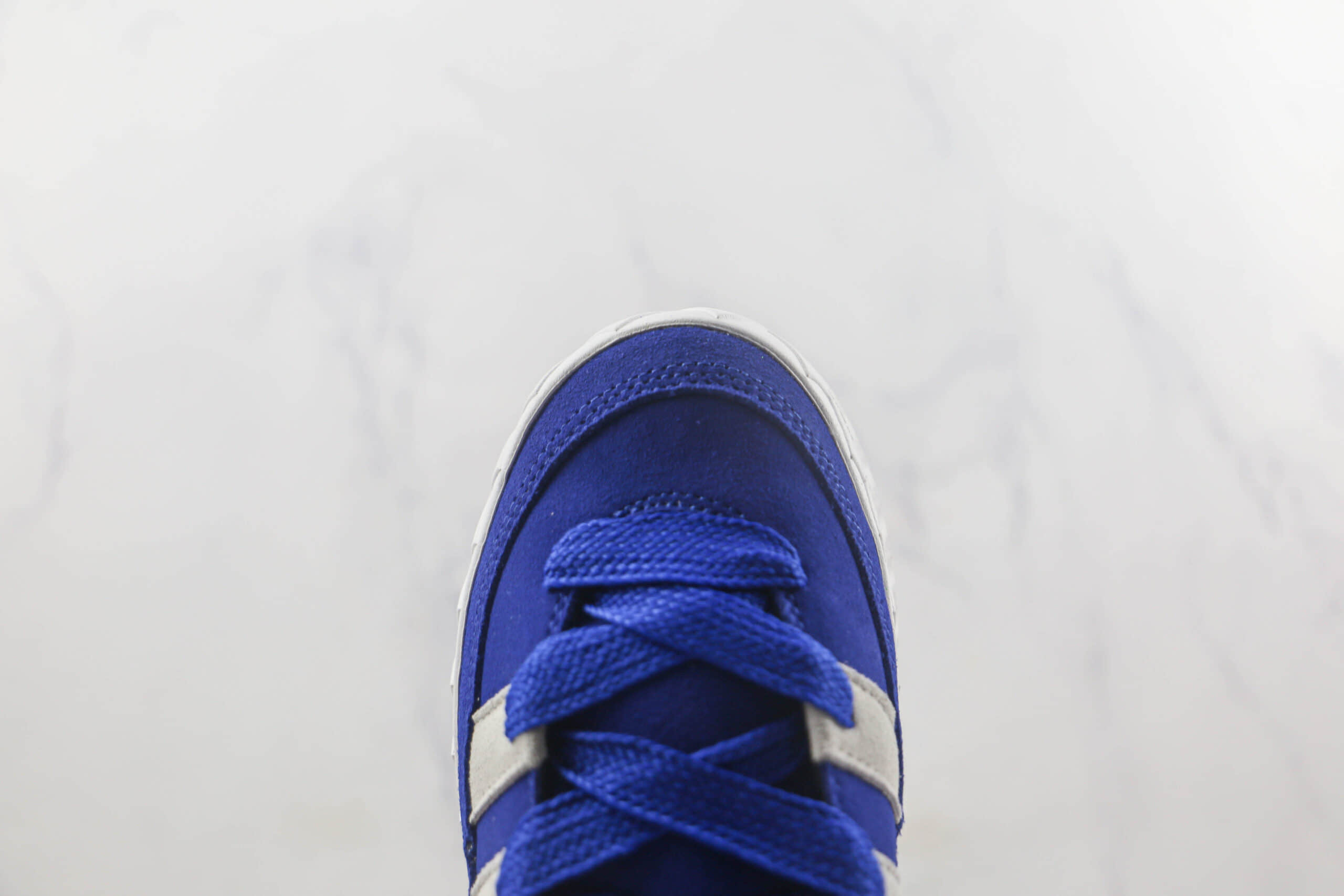 阿迪达斯Adidas ADIMATIC莆田纯原复刻版本ADIMATIC系列蓝白色复古滑板鞋原楦头纸板打造 货号:GZ1828