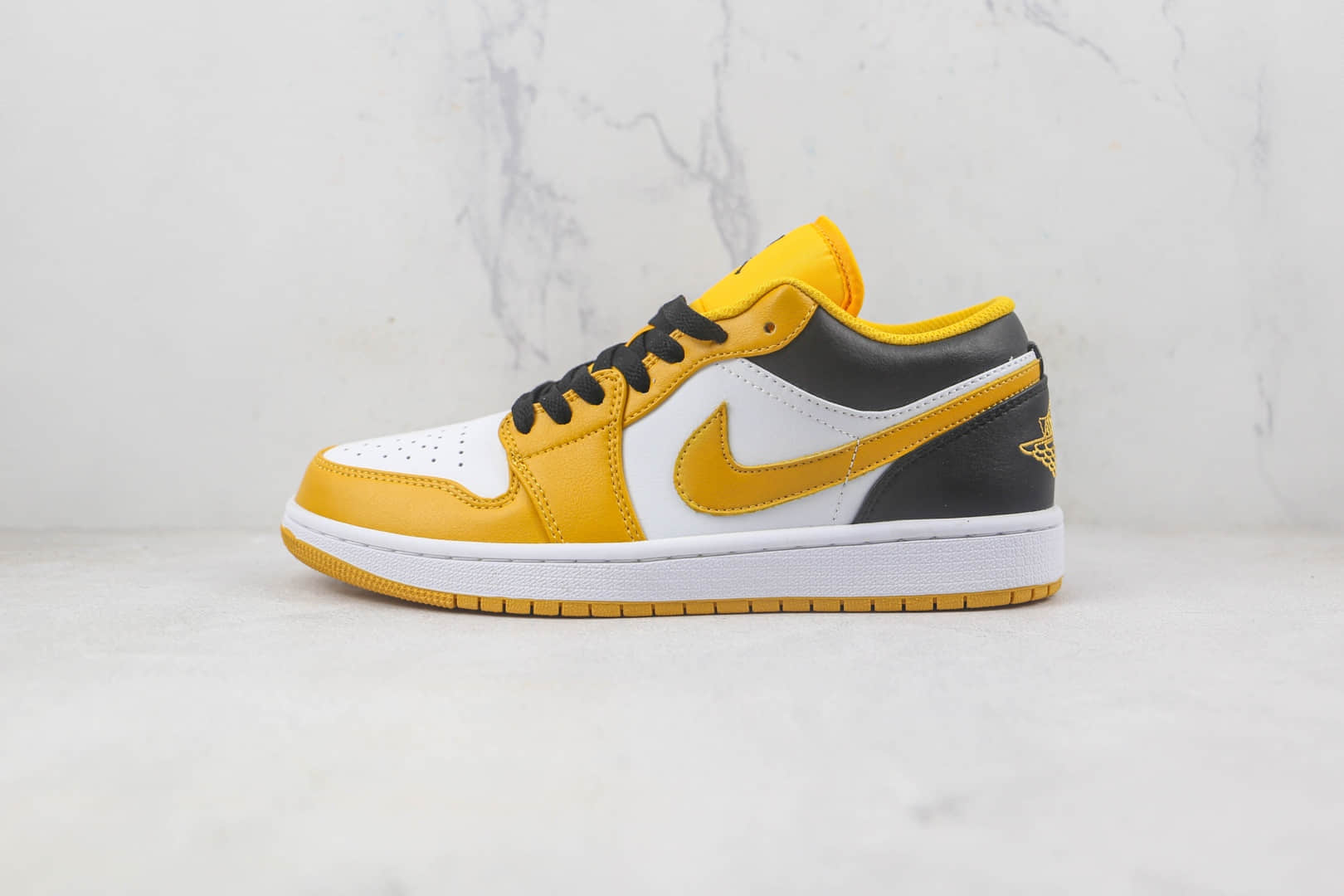 乔丹Air Jordan 1 Low莆田天花板纯原复刻版本低帮AJ1黑黄色板鞋原楦头纸板打造 货号:553558-701