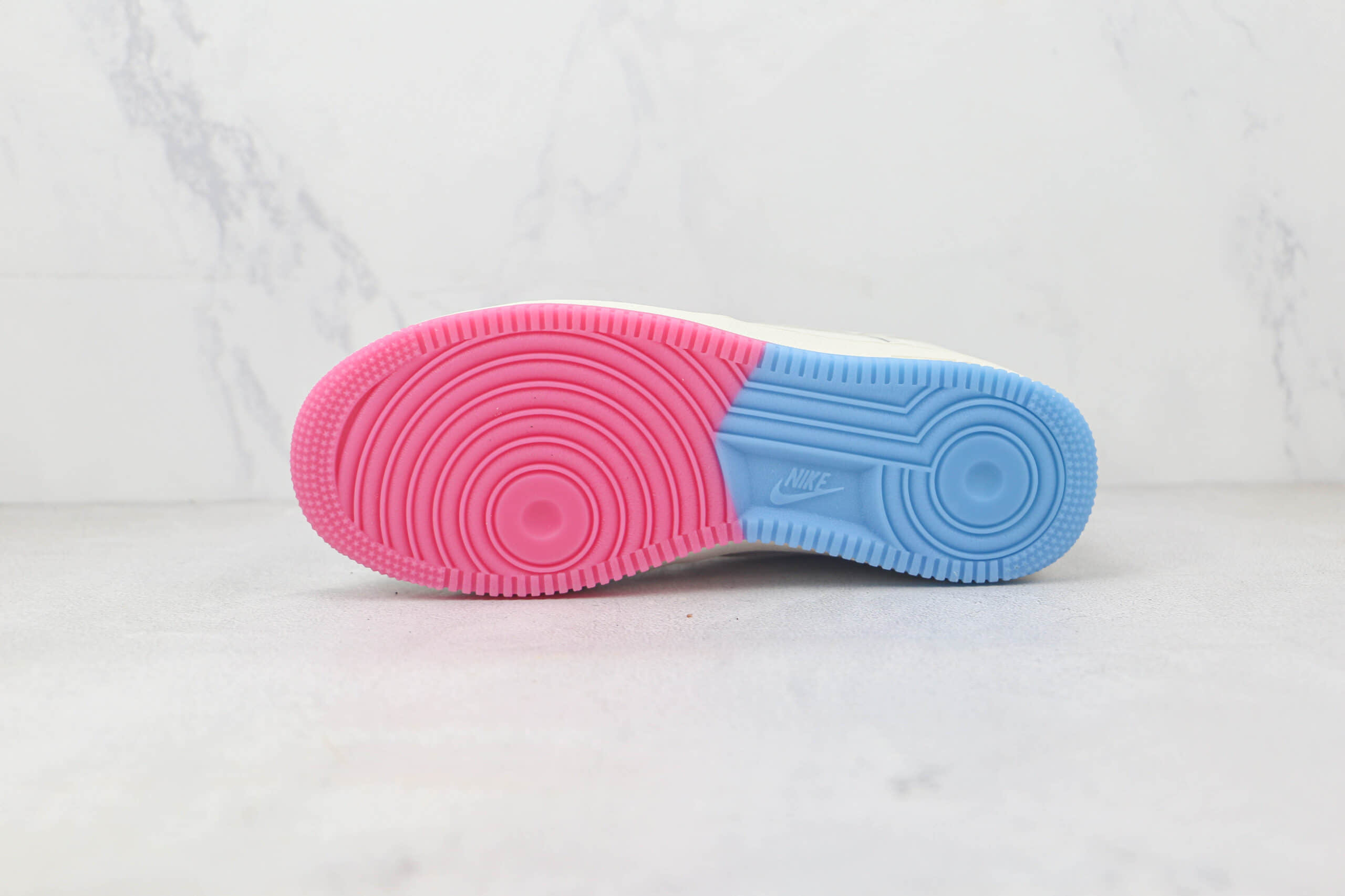 耐克Nike Air Force1莆田纯原复刻版本低帮空军一号蓝粉双钩板鞋内置气垫原盒原标 货号:KU0902-112