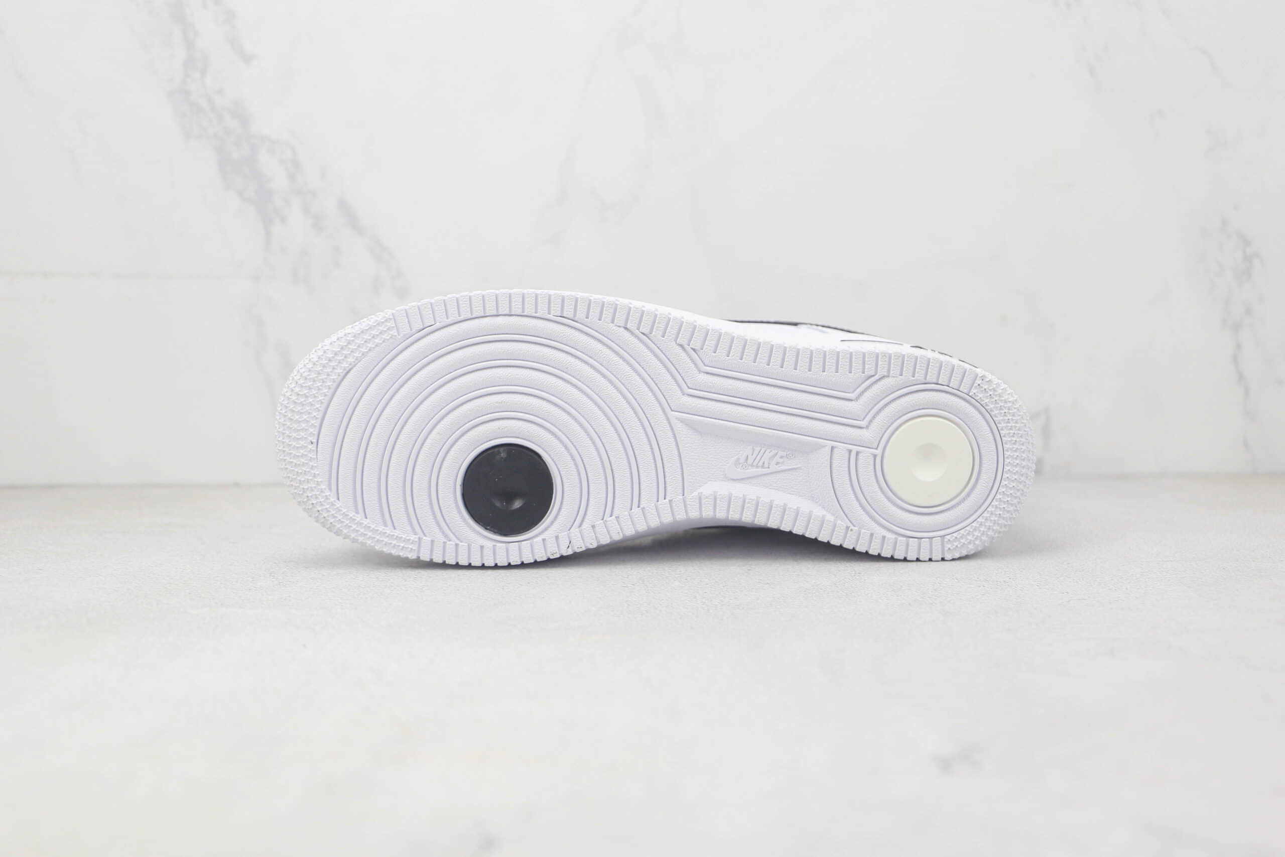 耐克Nike Air Force 1 Low 07莆田纯原复刻版本低帮空军一号黑银色板鞋内置气垫原盒原标 货号:DQ7658-100