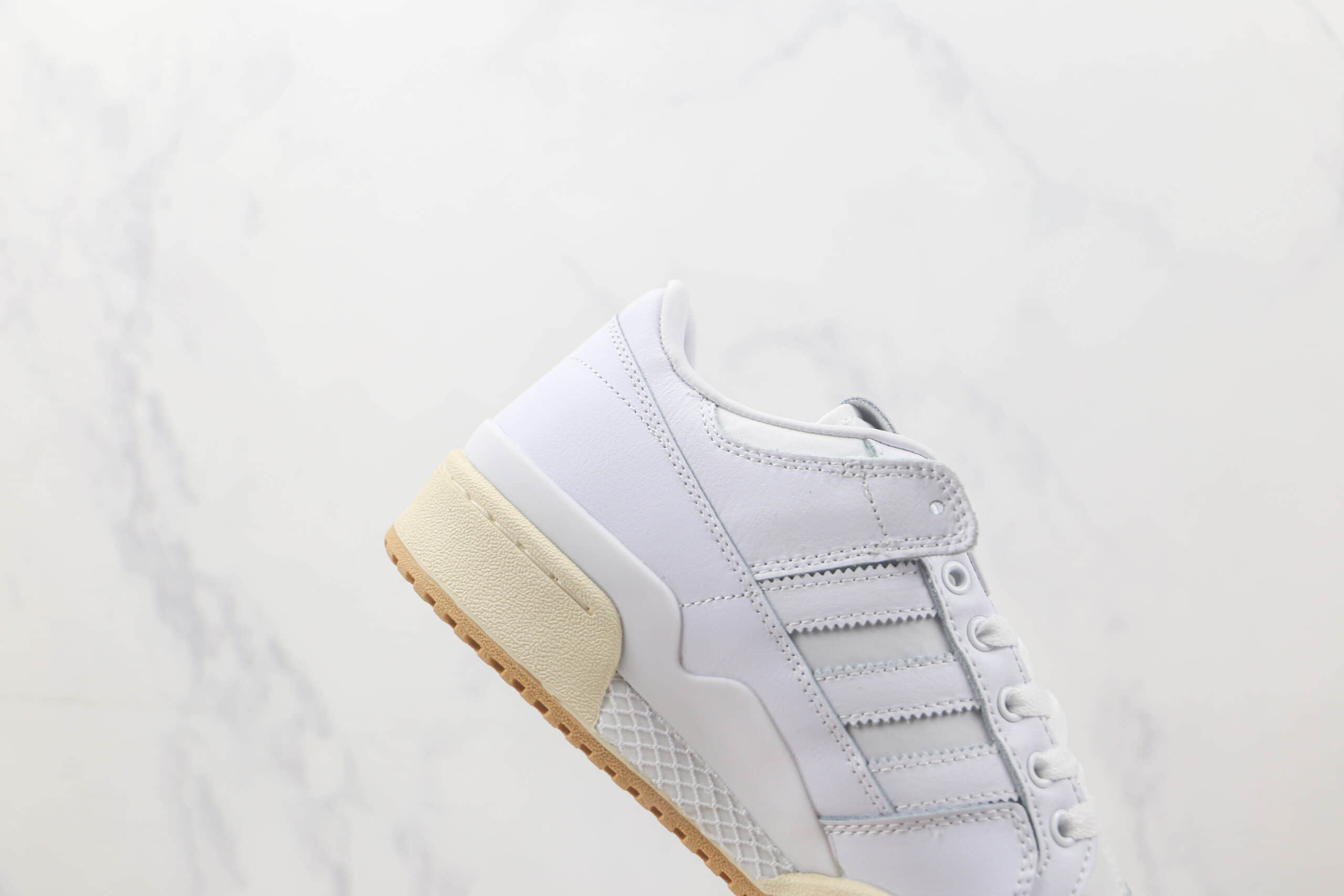 阿迪达斯Adidas Originals Forum 84 Low纯原版本Forum84白色复古板鞋 阿迪达斯Forum84复古球鞋 货号:HO4903
