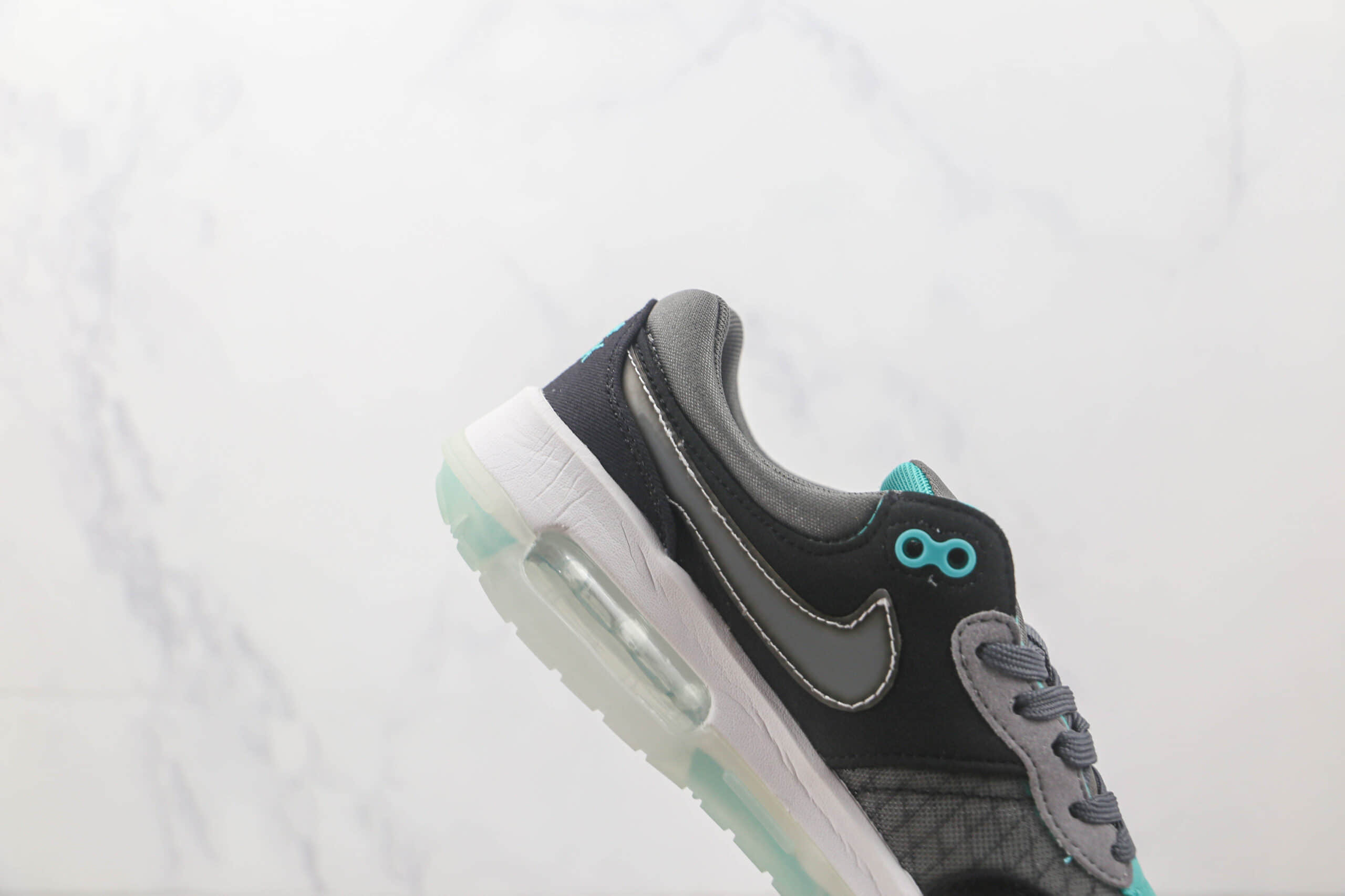 耐克Nike Air Max MOtif纯原版本Motif系列灰蓝色休闲跑步鞋 耐克可回收材料复古气垫鞋 货号：DH4801-002