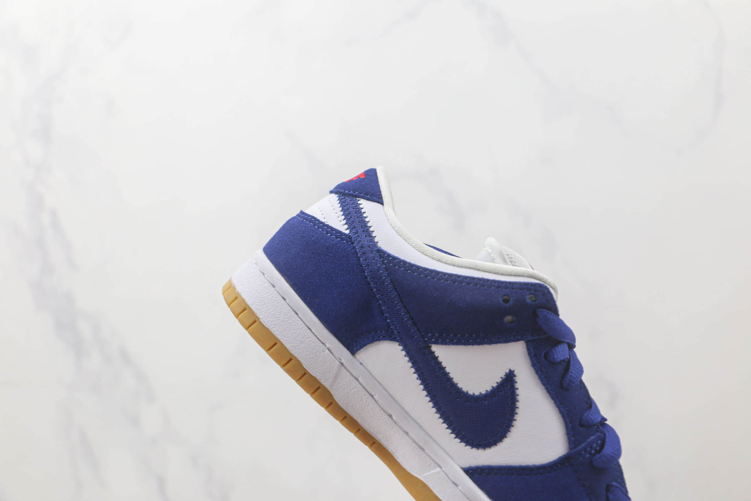 耐克Nike SB Dunk Low Dunk Pro PRM Los Angeles Dodgers纯原版本低帮SB DUNK白蓝色洛杉矶道奇板鞋 耐克DUNK厚鞋舌板鞋 货号:DO9395-400
