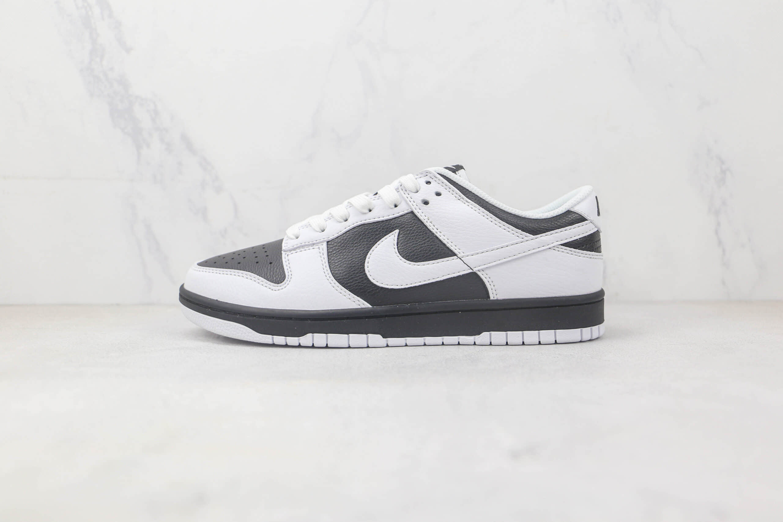 耐克NIKE SB Dunk Low纯原版本低帮SB DUNK新黑白配色板鞋 耐克SB DUNK天花板工厂 货号:FD9064-001