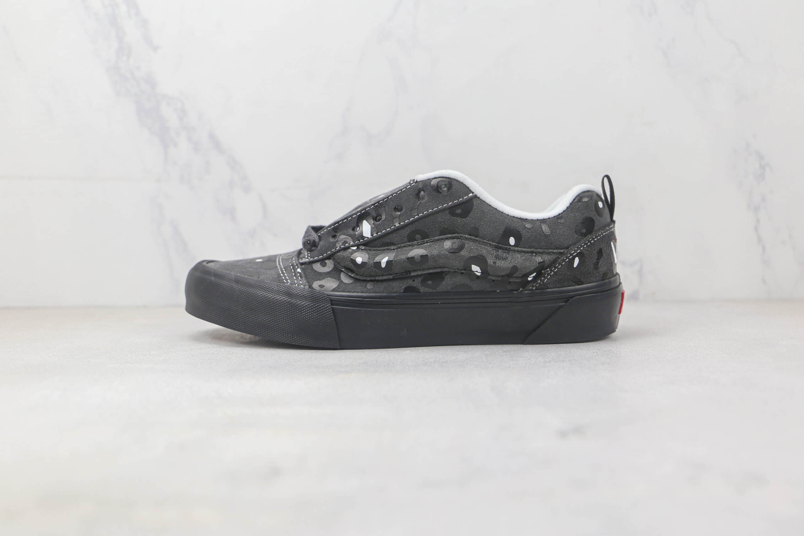万斯VANS x Imran Potato联名款纯原版本低帮灰色豹纹面包鞋 万斯联名款低帮硫化板鞋 货号:VN0A7Q5JB3M