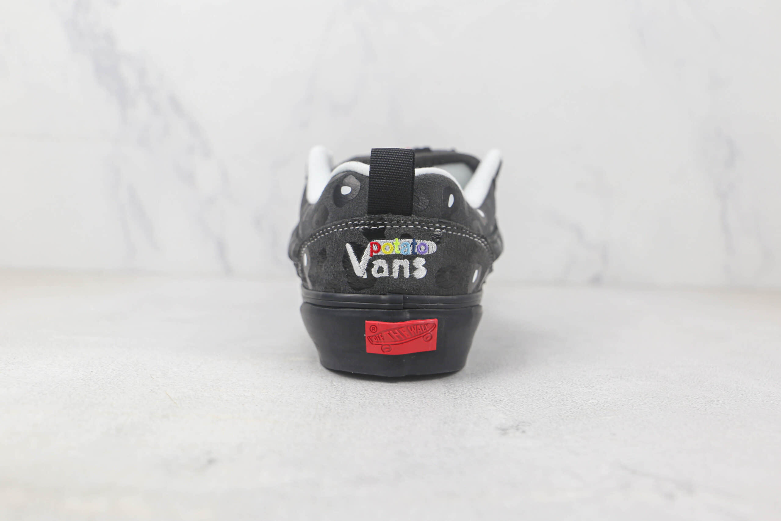 万斯VANS x Imran Potato联名款纯原版本低帮灰色豹纹面包鞋 万斯联名款低帮硫化板鞋 货号:VN0A7Q5JB3M