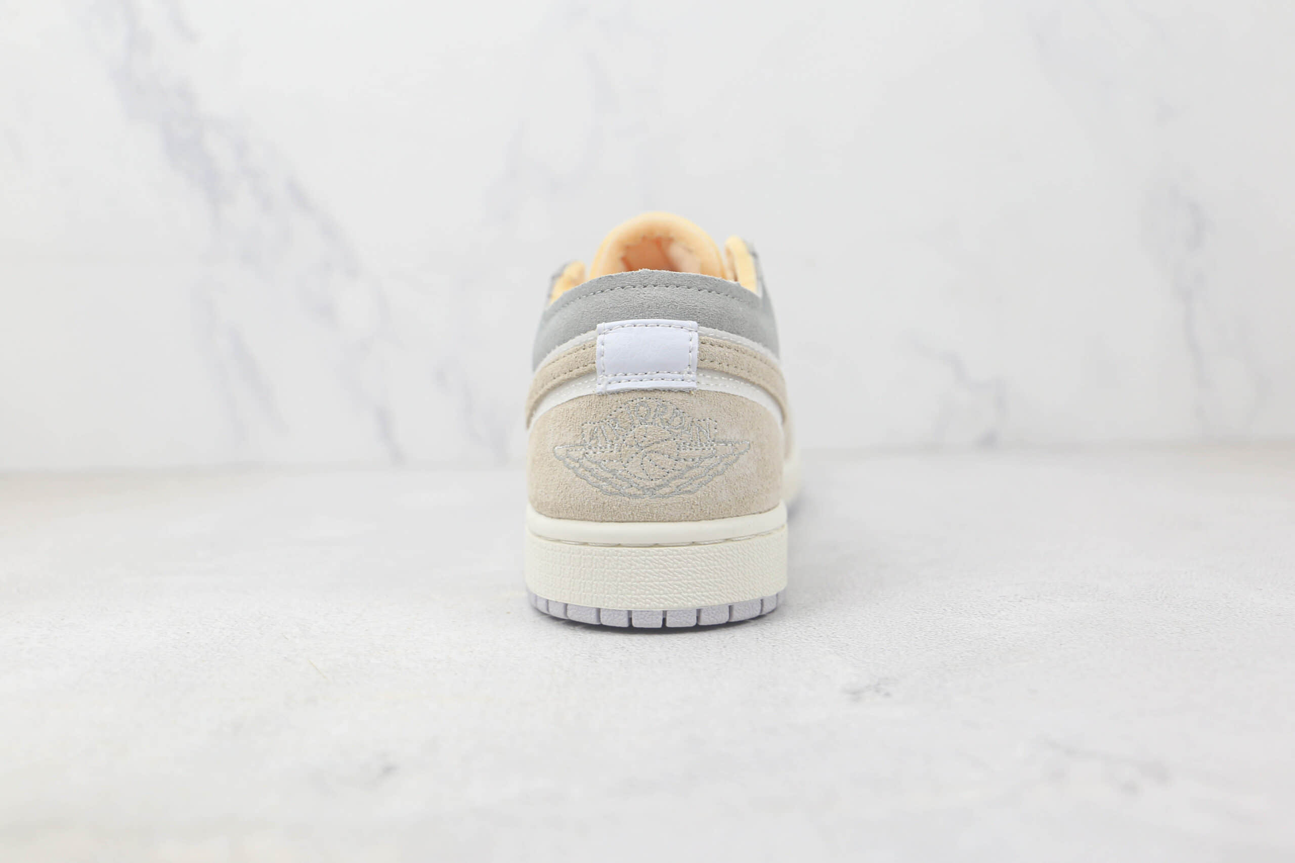 乔丹Air Jordan 1 Low SE Craft White and Phantom纯原版本低帮AJ1白灰色休闲板鞋 莆田AJ工厂批发 货号：DN1635-100