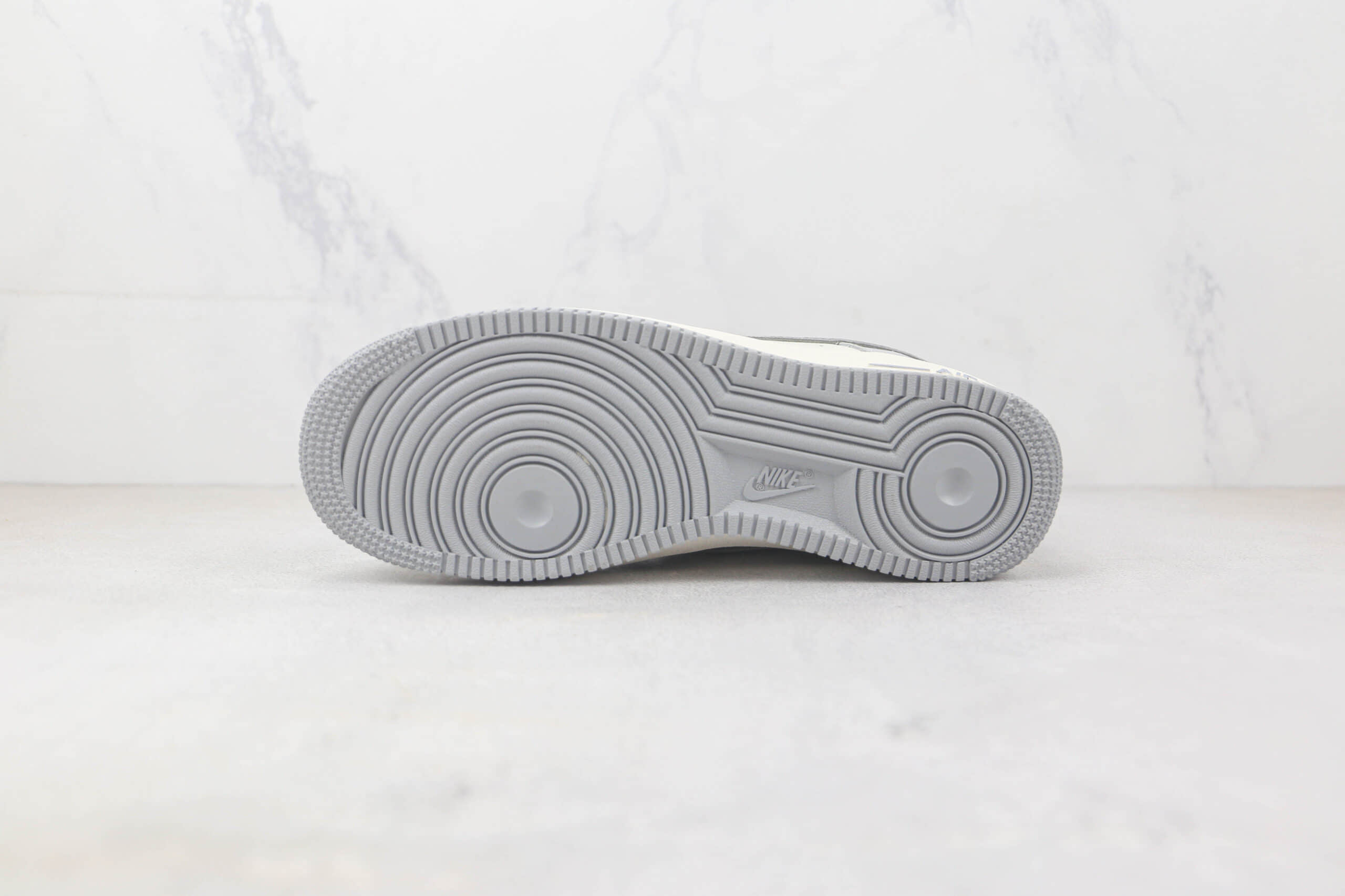 耐克Nike Air Force 1 07 Low纯原版本低帮空军一号斯图里联名款白灰色3M反光板鞋 耐克空军一号联名款 货号：ST2022-616