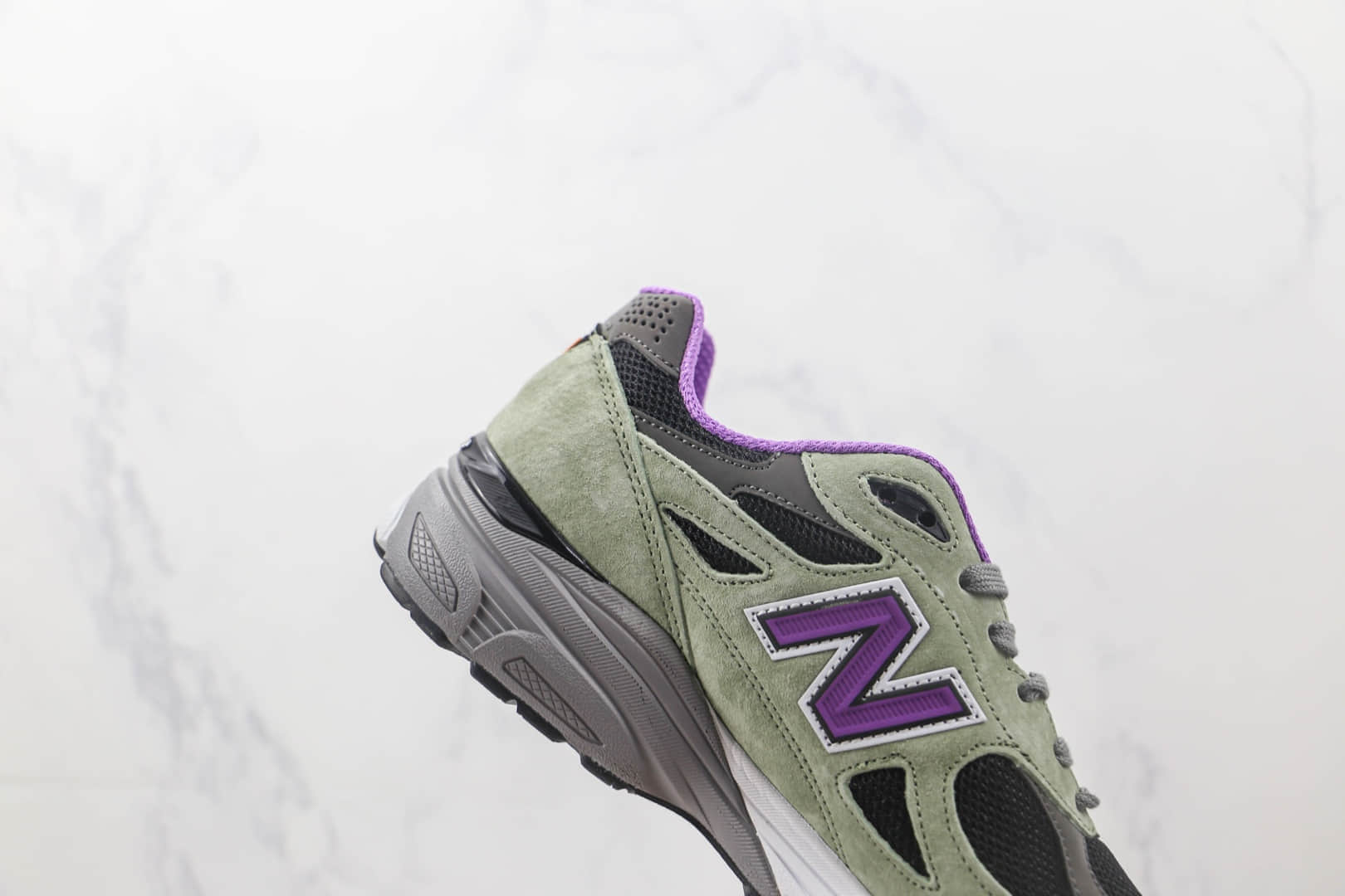 新百伦New Balance 990纯原版本NB990白绿紫色复古老爹鞋 新百伦NB990V3复古慢跑鞋 货号：M990TC3