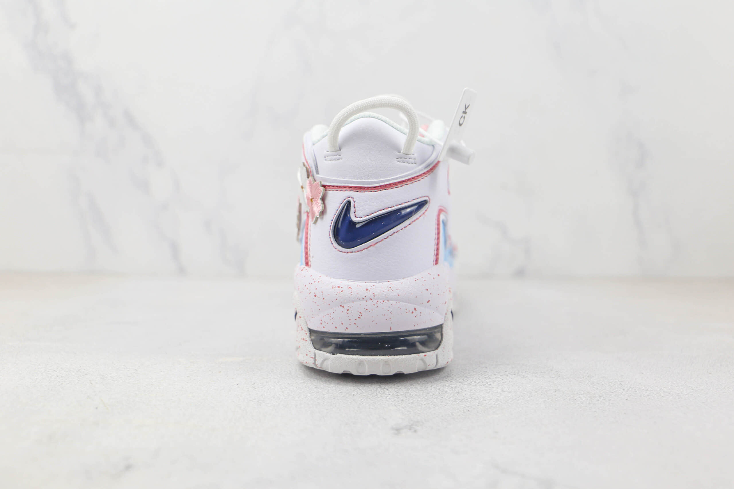 耐克Nike Air More Uptempo纯原版本皮蓬菊花蓝粉渐变篮球鞋 耐克皮蓬实战篮球鞋 货号:DH9719-100