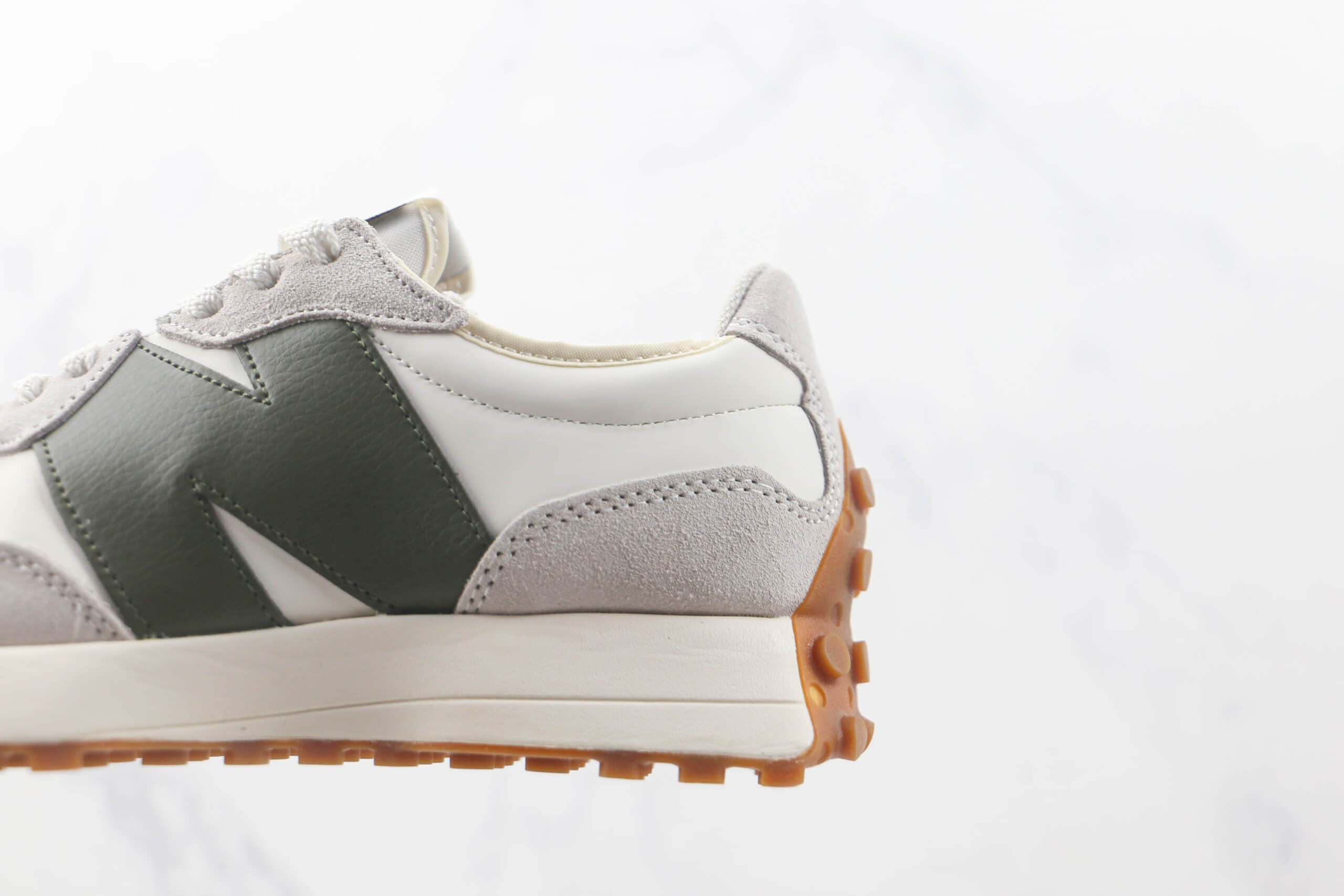 新百伦New Balance 327纯原版本皮面NB327复古慢跑鞋 新百伦NB327复古老爹鞋 货号:MS327ASN