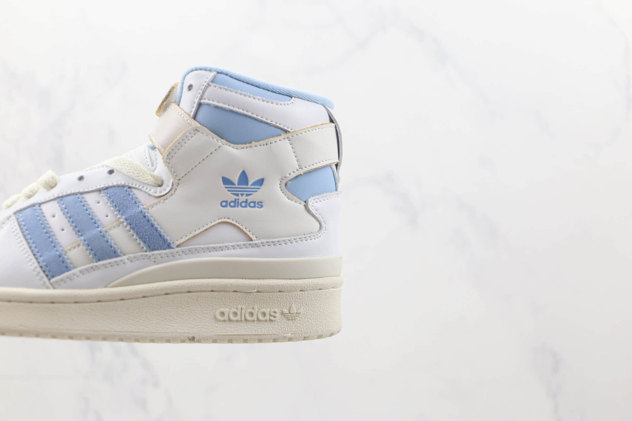 阿迪达斯Adidas Originals Forum纯原版本高帮白蓝色复古板鞋 阿迪达斯Forum校园板鞋 货号:GW5924