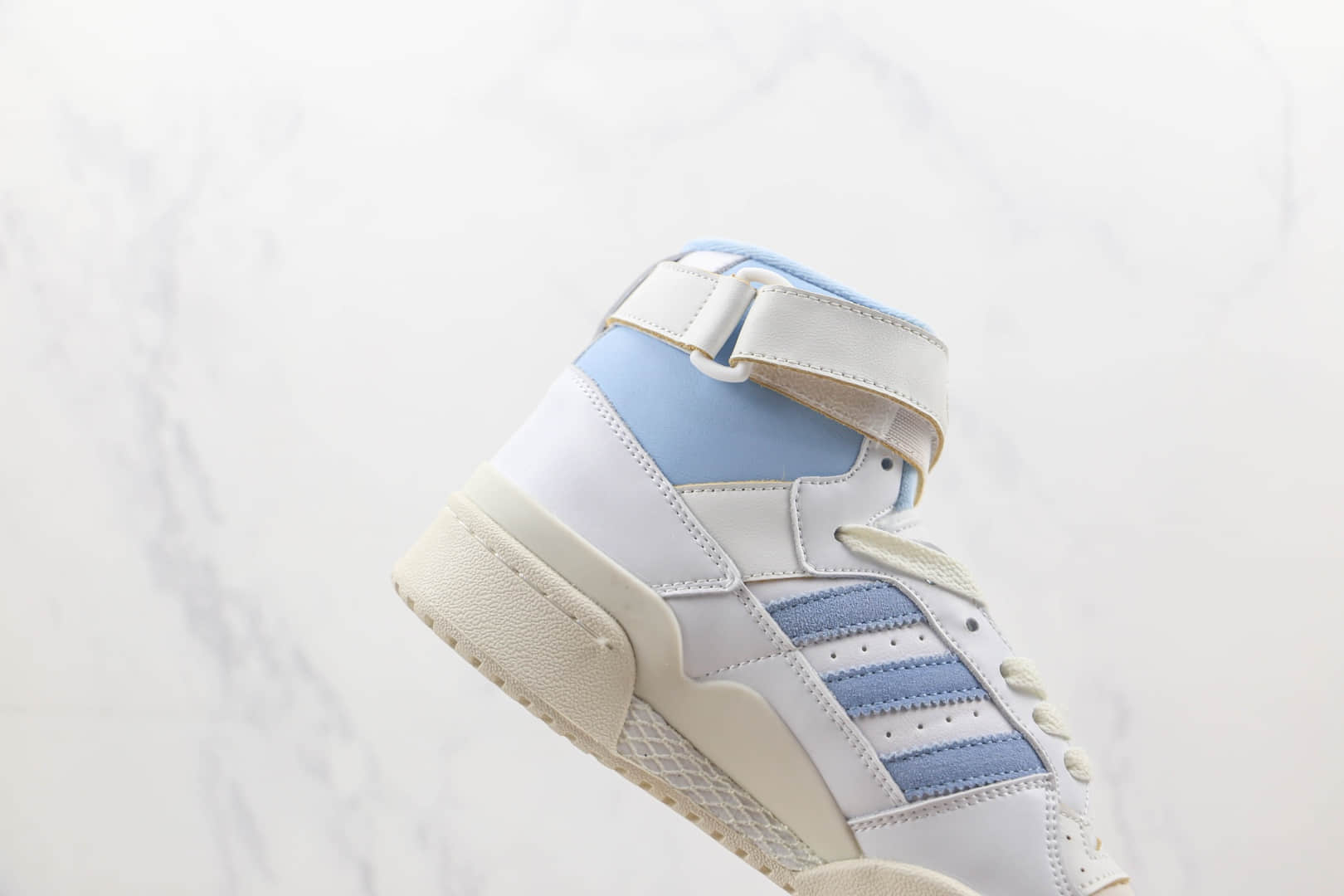 阿迪达斯Adidas Originals Forum纯原版本高帮白蓝色复古板鞋 阿迪达斯Forum校园板鞋 货号:GW5924