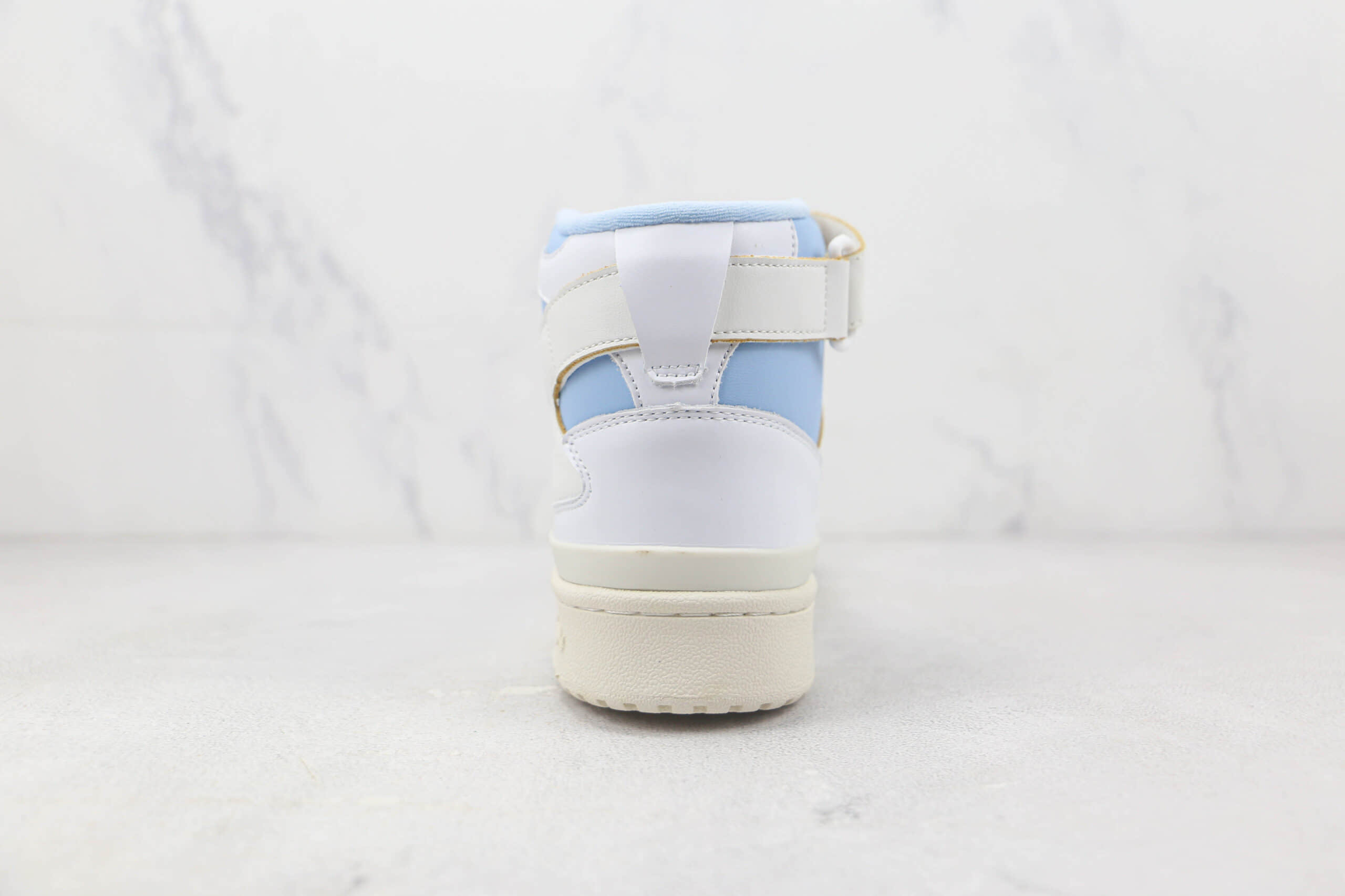 阿迪达斯Adidas Originals Forum纯原版本高帮白蓝色复古板鞋 阿迪达斯Forum校园板鞋 货号:GW5924