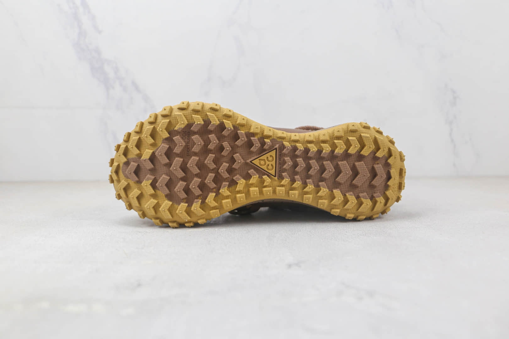 耐克Nike ACG Mountain Fly Low GTX SE纯原版本ACG机能系列户外登山鞋 耐克ACG系列攀岩鞋 货号：DD2861-007